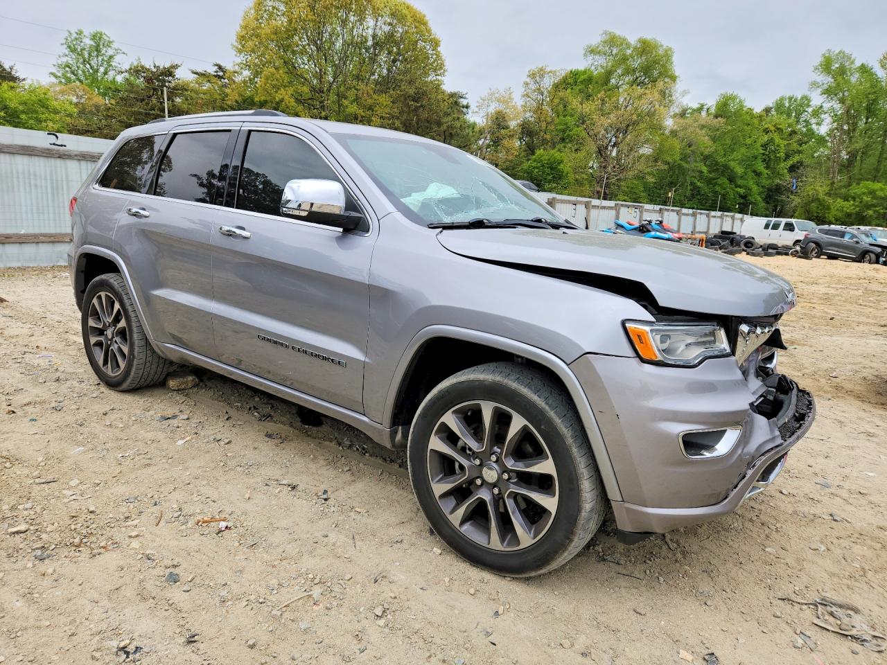 2017 Jeep Grand Cherokee Overland Silver vin: 1C4RJFCGXHC801206