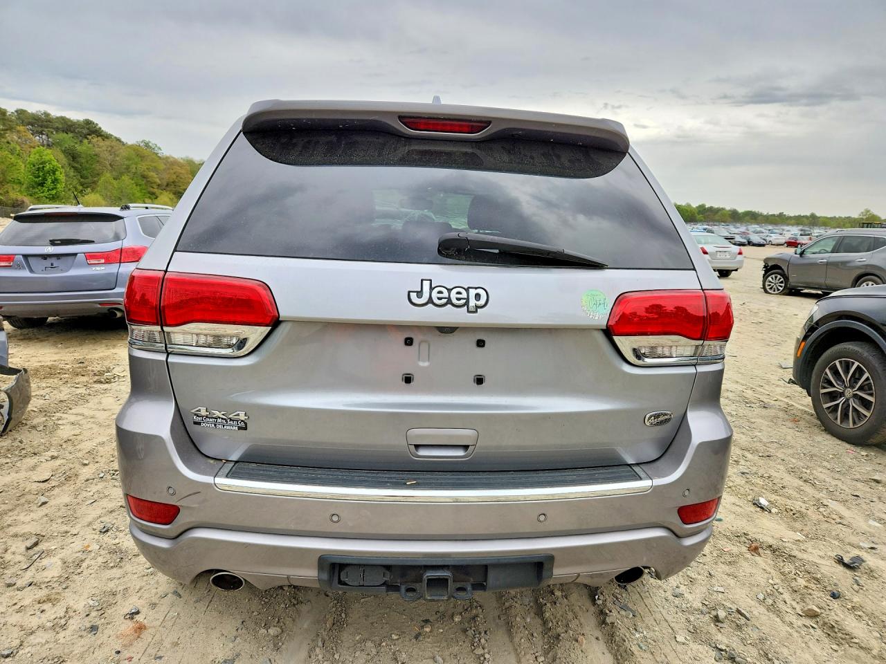 2017 Jeep Grand Cherokee Overland Silver vin: 1C4RJFCGXHC801206