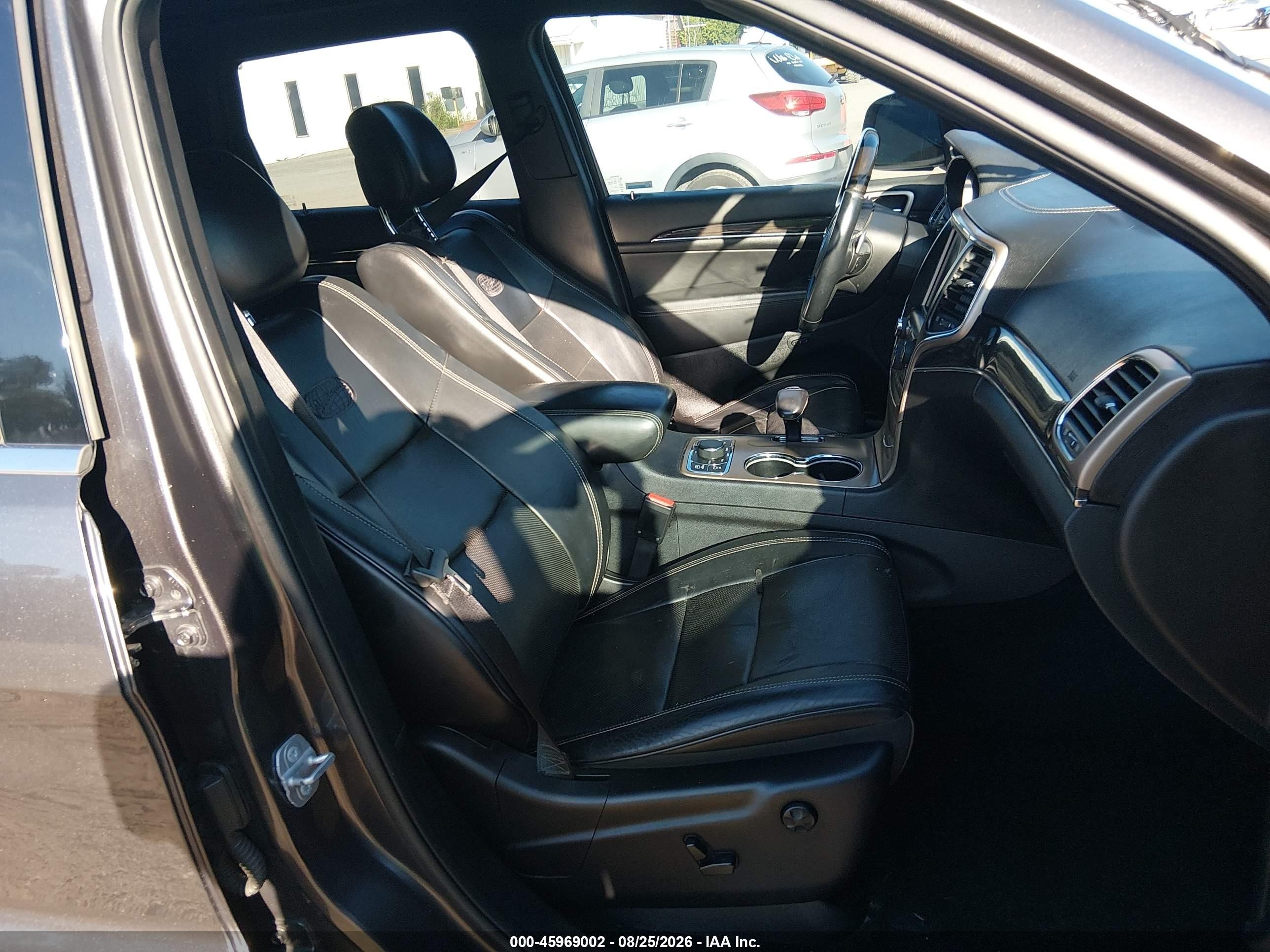 2014 Jeep Grand Cherokee Overland Gray vin: 1C4RJFCM0EC537382