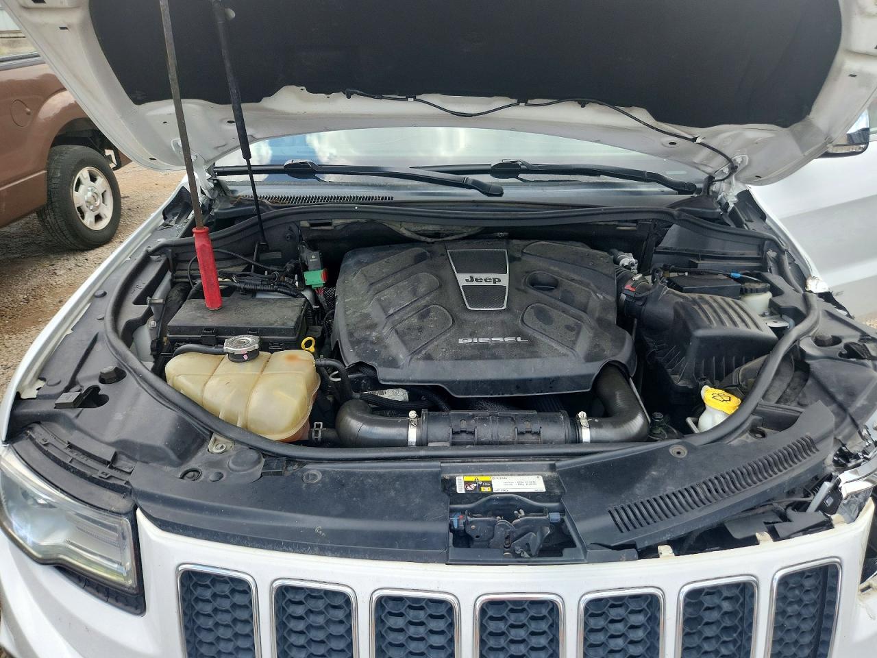 2014 Jeep Grand Cherokee Overland White vin: 1C4RJFCM2EC302336