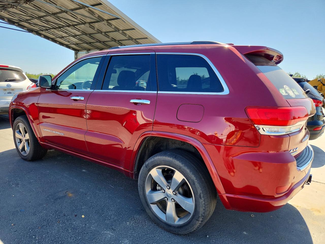 2015 Jeep Grand Cherokee Overland Red vin: 1C4RJFCM3FC916443