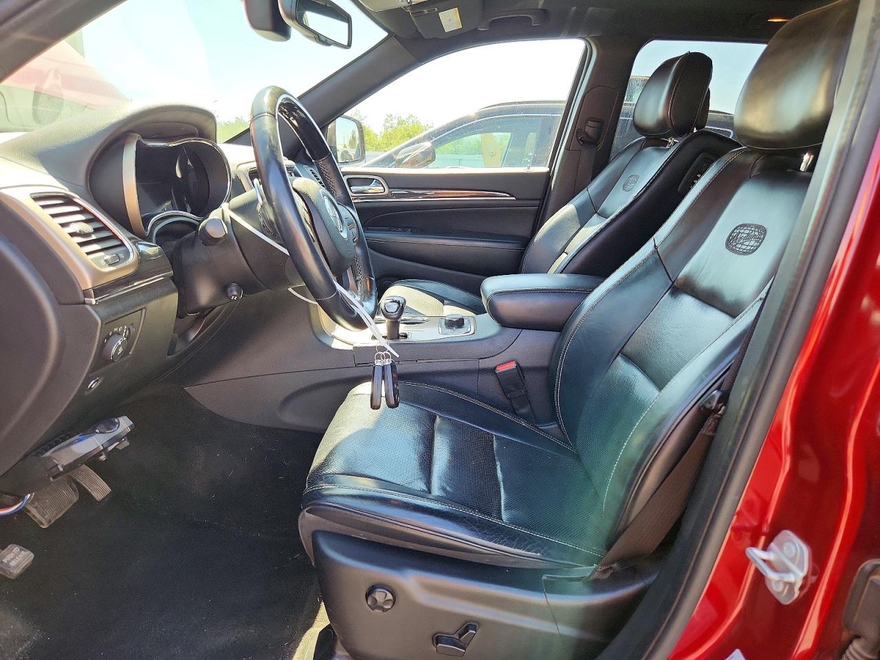 2015 Jeep Grand Cherokee Overland Red vin: 1C4RJFCM3FC916443