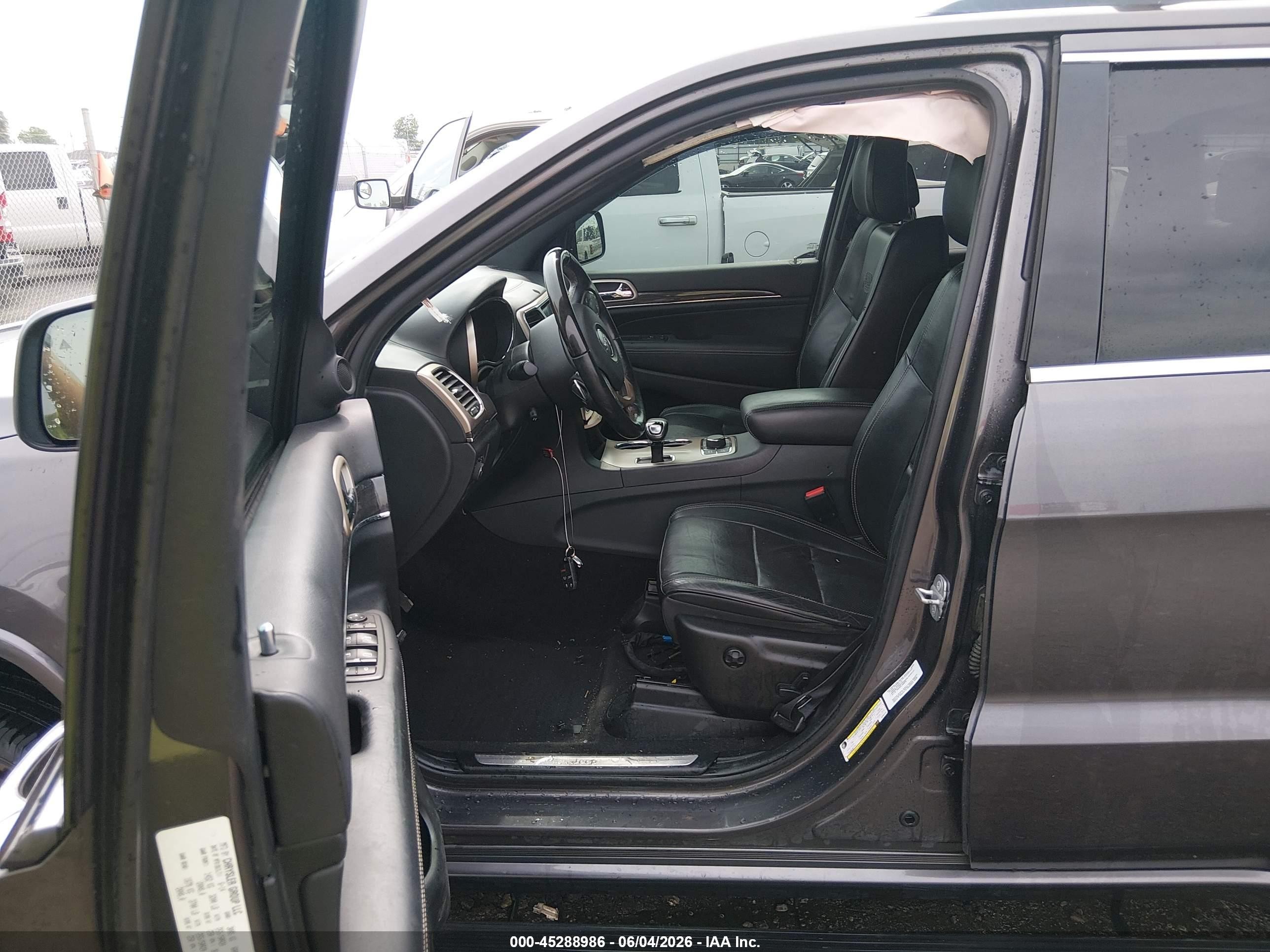 2014 Jeep Grand Cherokee Overland Gray vin: 1C4RJFCM4EC551219