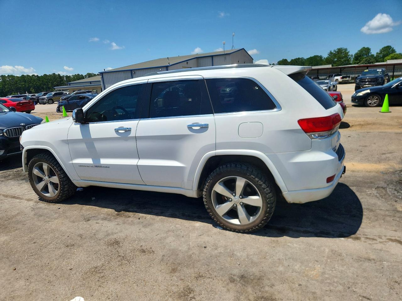 2014 Jeep Grand Cherokee Overland White vin: 1C4RJFCM5EC298623