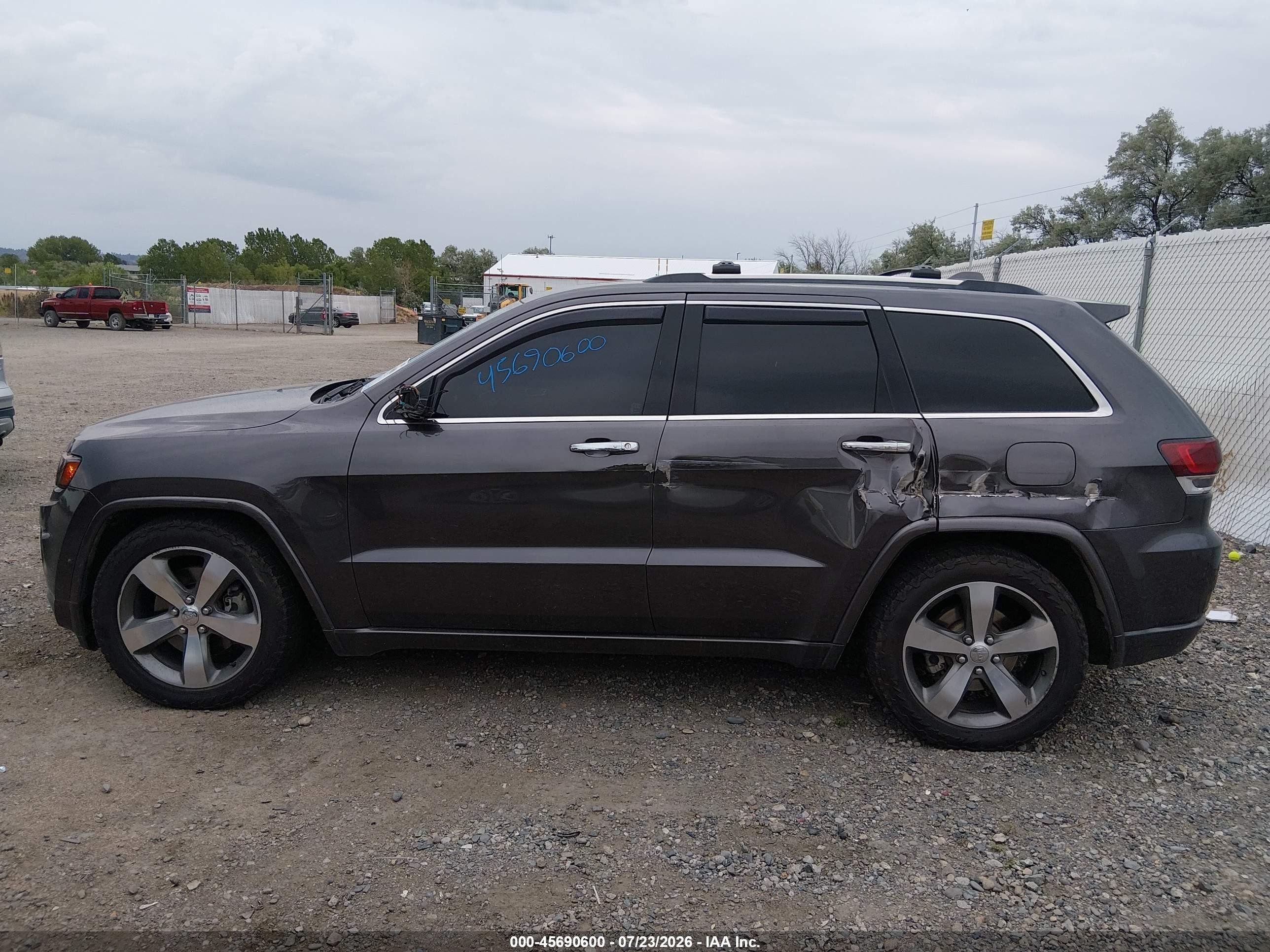 2015 Jeep Grand Cherokee Overland Gray vin: 1C4RJFCM5FC242148