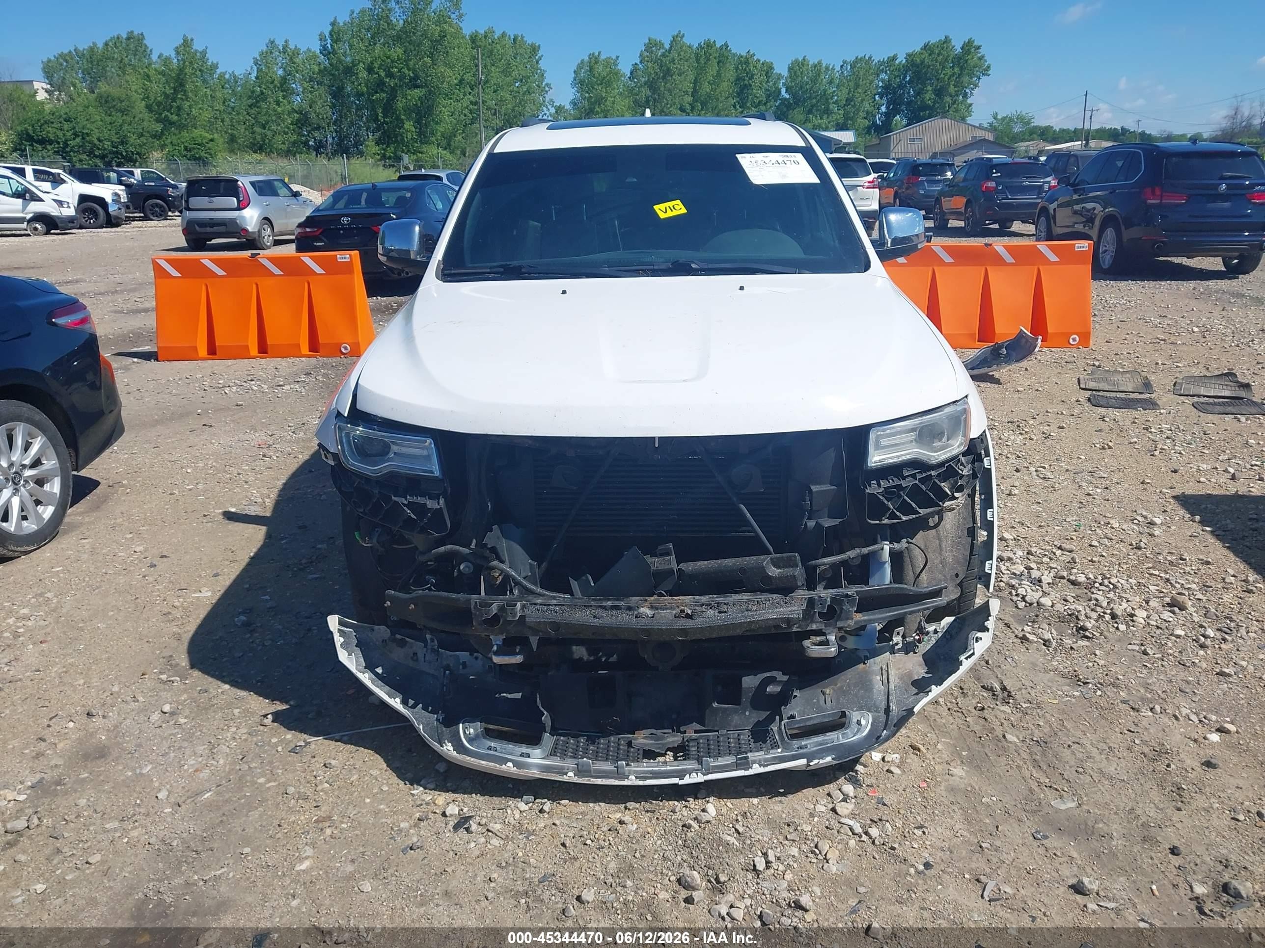 2015 Jeep Grand Cherokee Overland White vin: 1C4RJFCM8FC730915