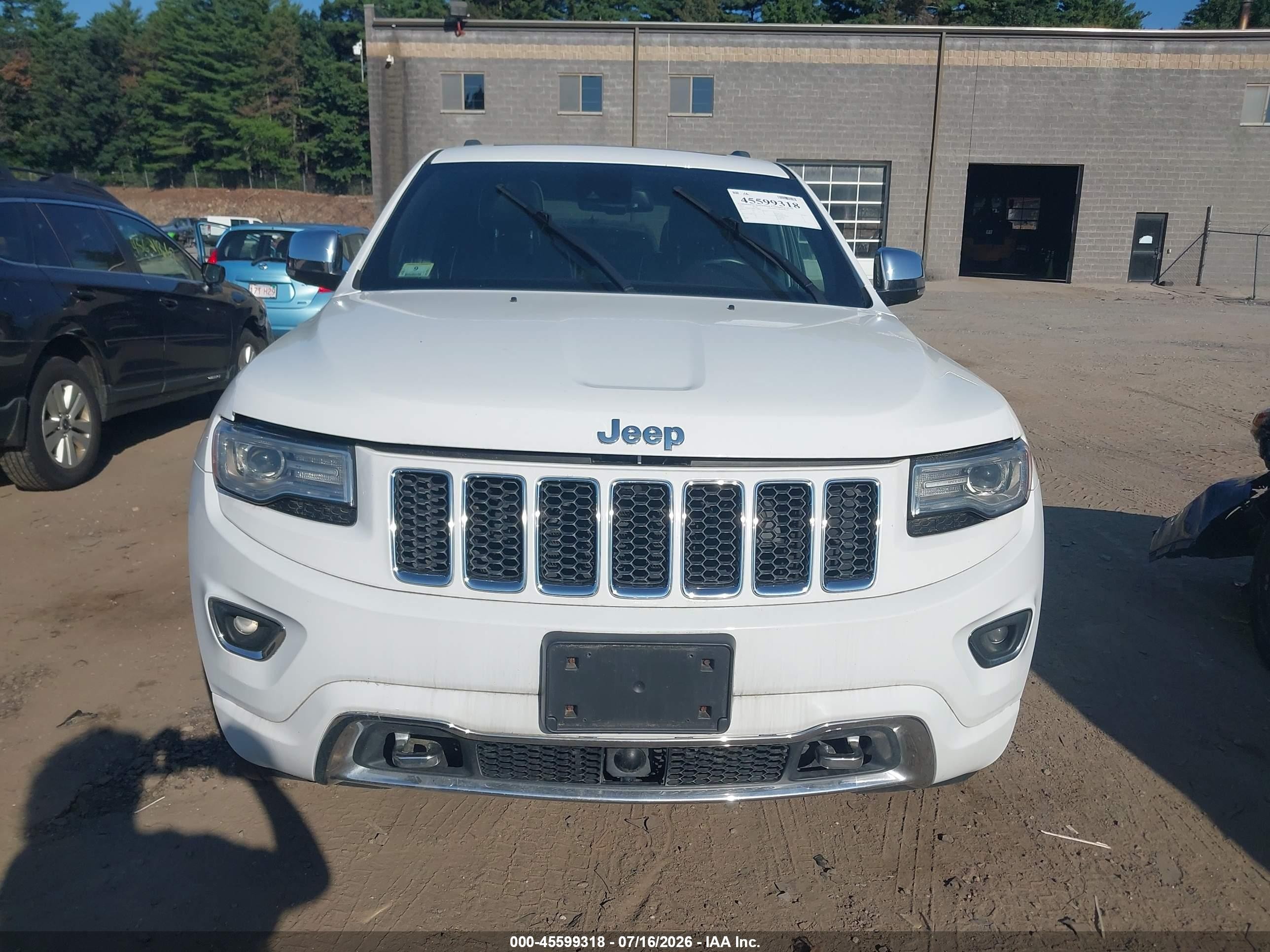 2015 Jeep Grand Cherokee Overland White vin: 1C4RJFCM8FC790967