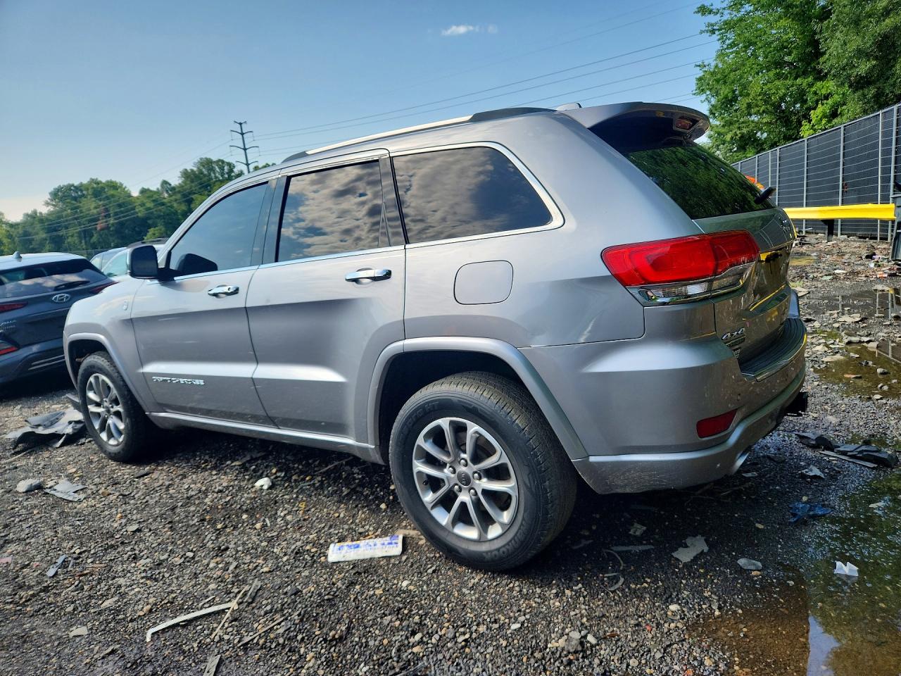2015 Jeep Grand Cherokee Overland Silver vin: 1C4RJFCM9FC763356