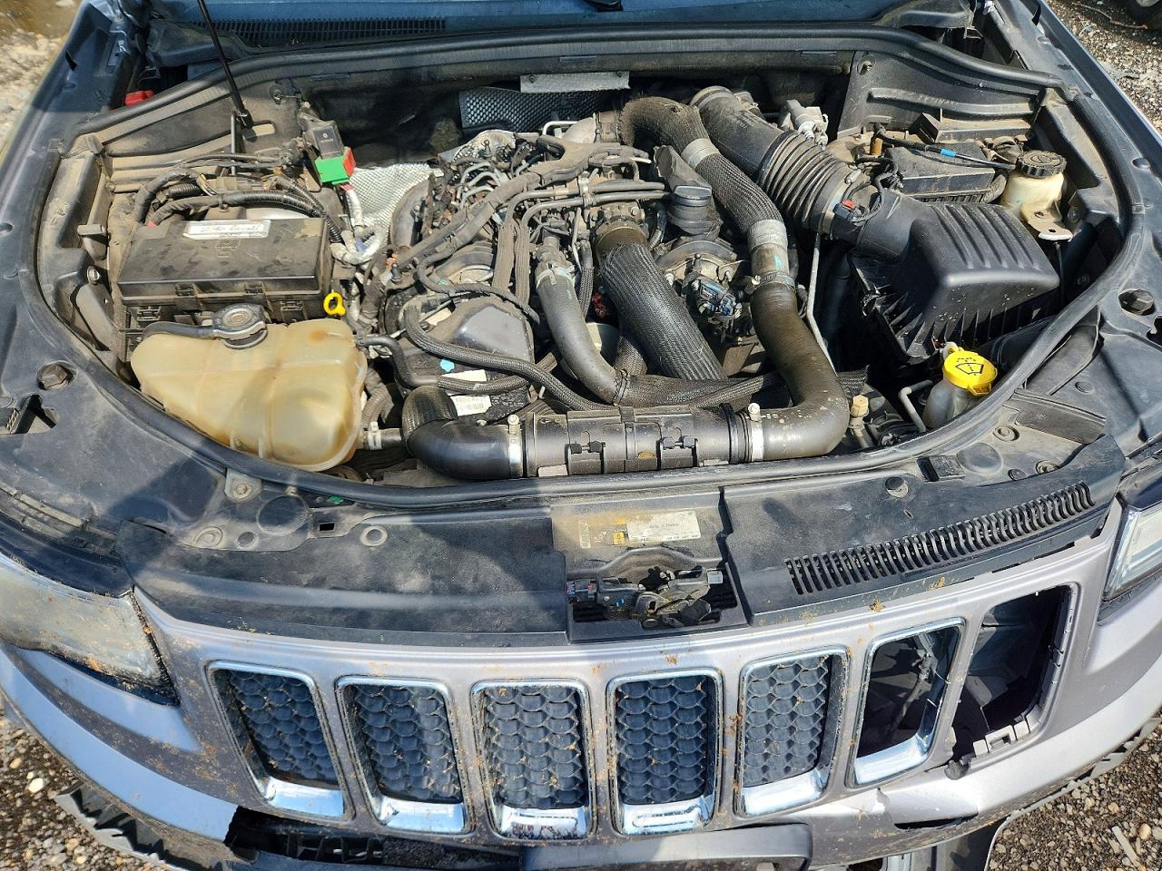 2015 Jeep Grand Cherokee Overland Silver vin: 1C4RJFCM9FC763356