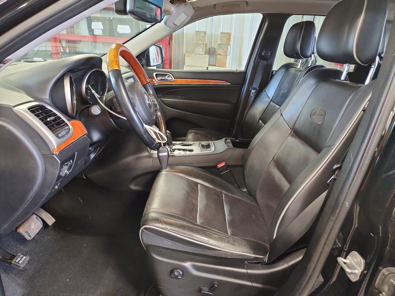 2013 Jeep Grand Cherokee Overland Black vin: 1C4RJFCT0DC658256