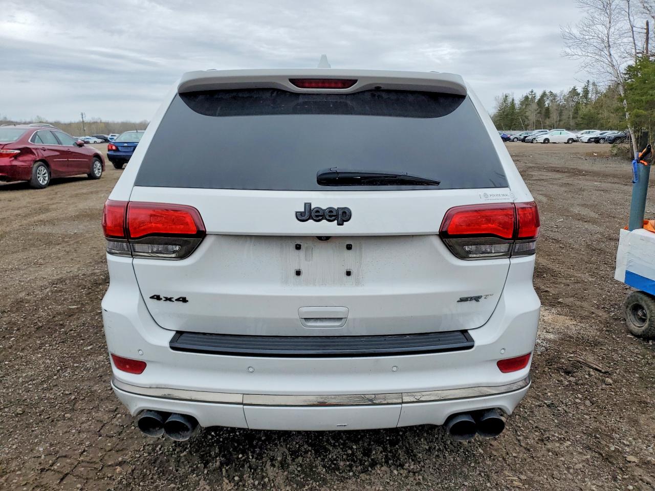 2015 Jeep Grand Cherokee Overland White vin: 1C4RJFCT0FC156382