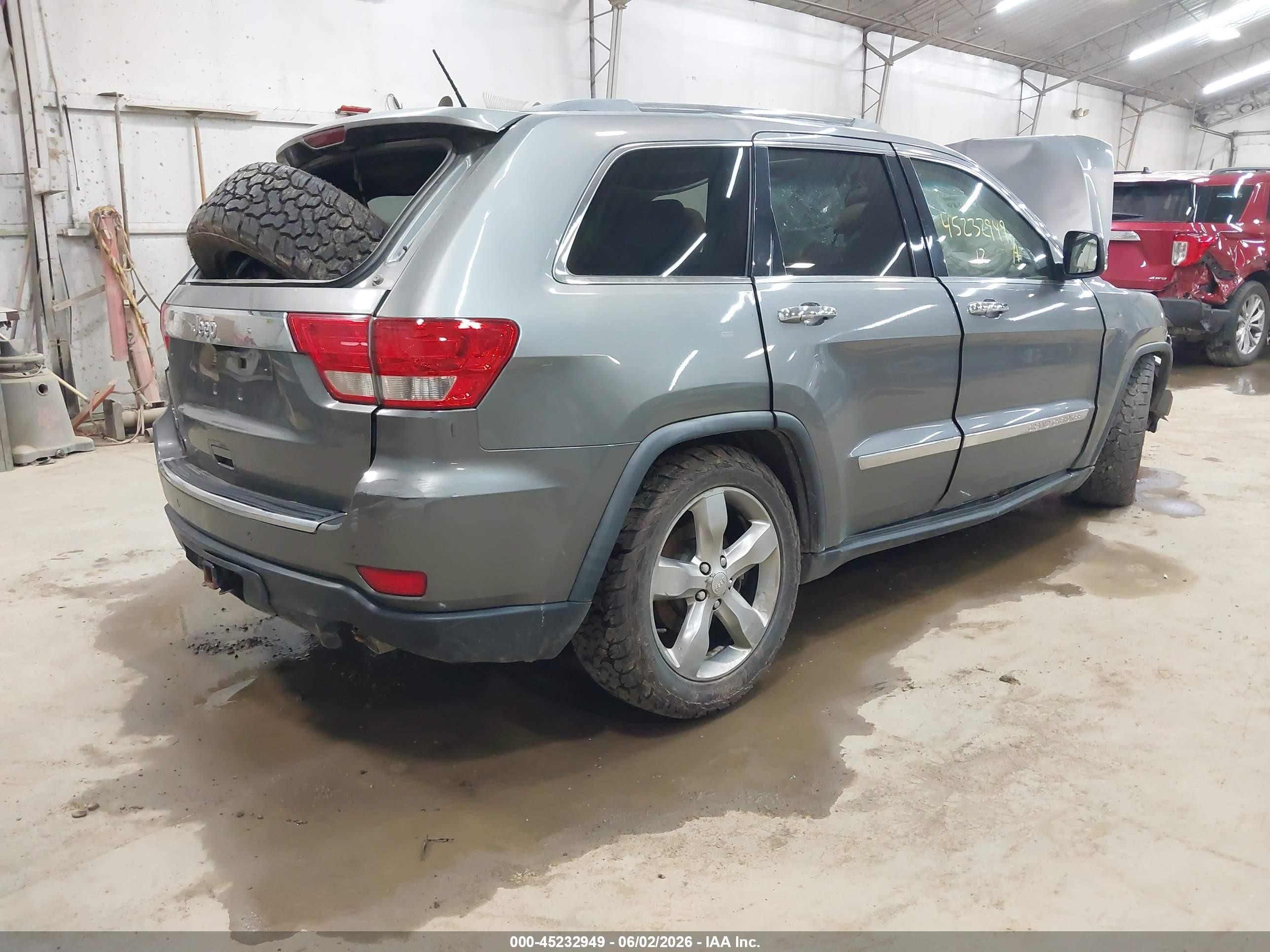 2012 Jeep Grand Cherokee Overland Gray vin: 1C4RJFCT1CC133558