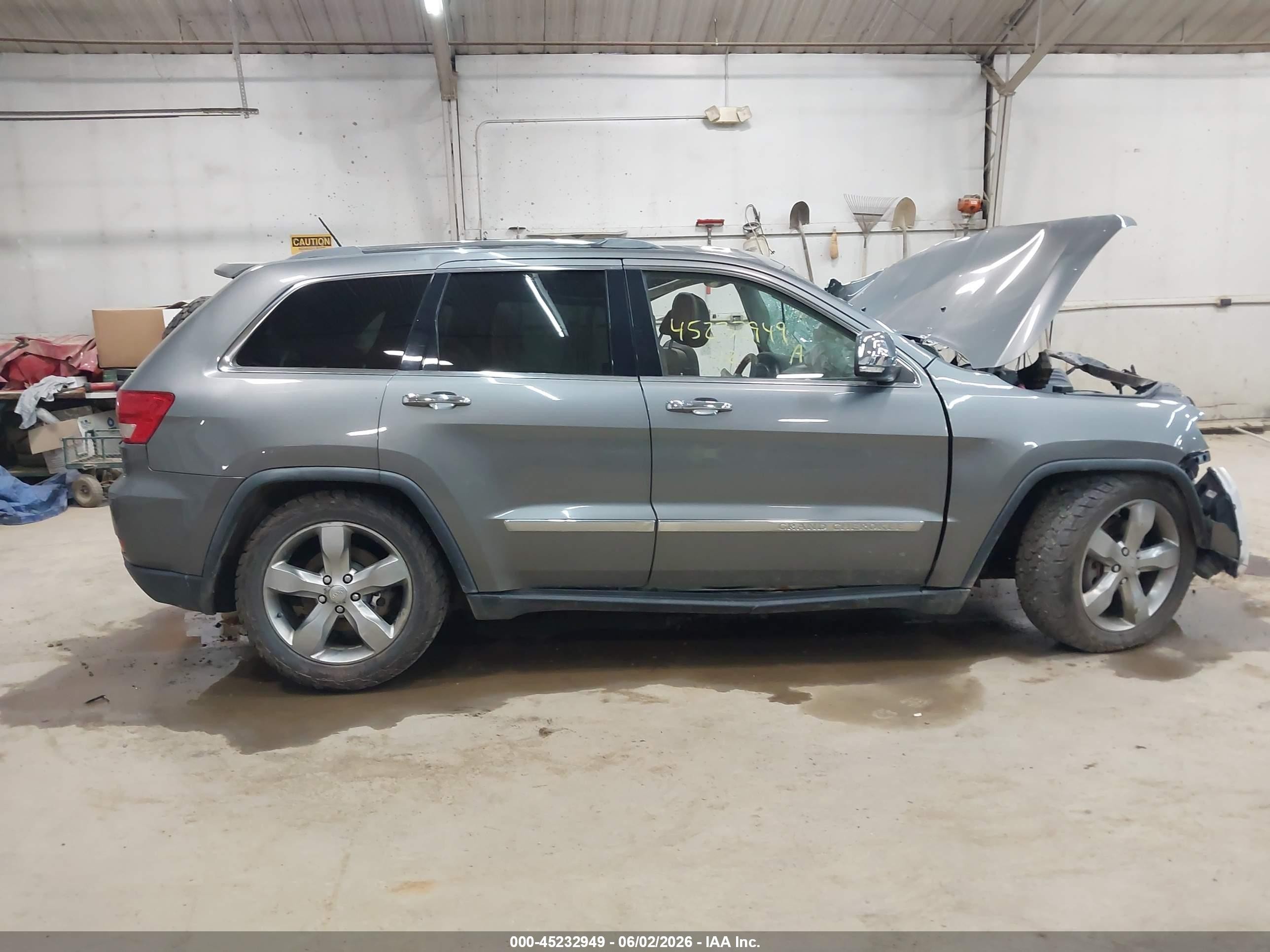 2012 Jeep Grand Cherokee Overland Gray vin: 1C4RJFCT1CC133558