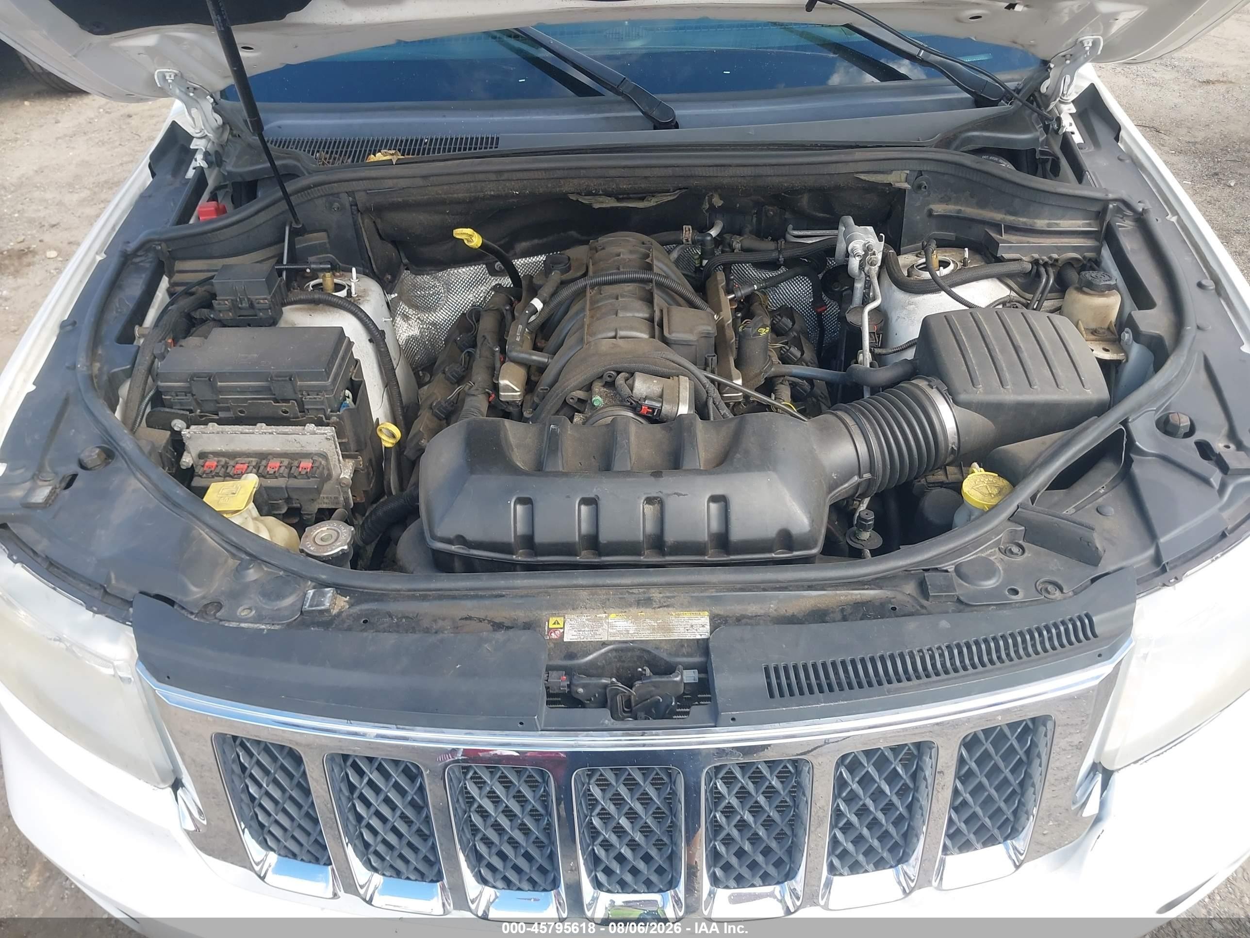 2013 Jeep Grand Cherokee Overland White vin: 1C4RJFCT1DC603265