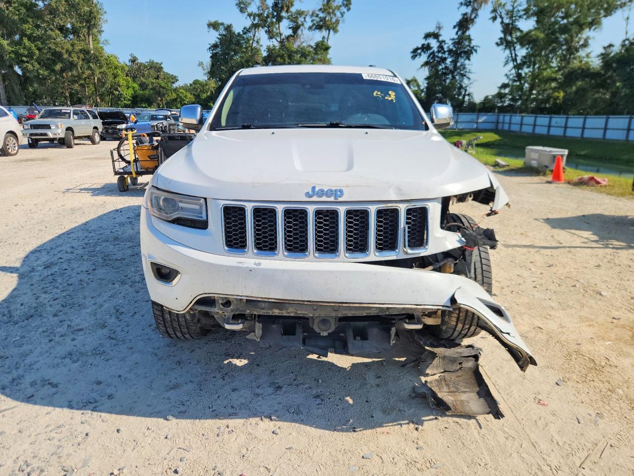 2015 Jeep Grand Cherokee Overland White vin: 1C4RJFCT1FC757378