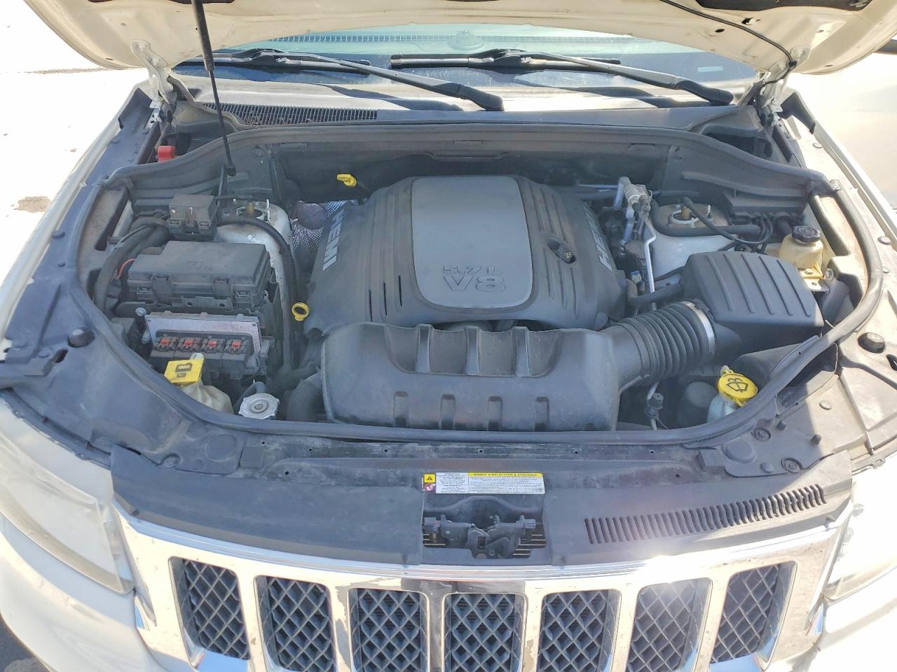 2012 Jeep Grand Cherokee Overland White vin: 1C4RJFCT2CC116638