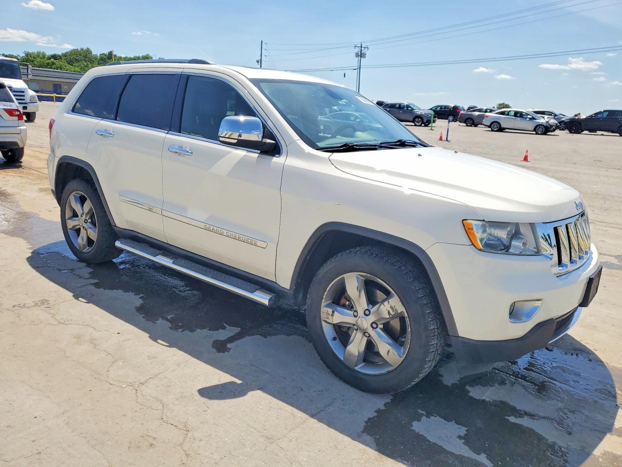 2012 Jeep Grand Cherokee Overland White vin: 1C4RJFCT2CC116638