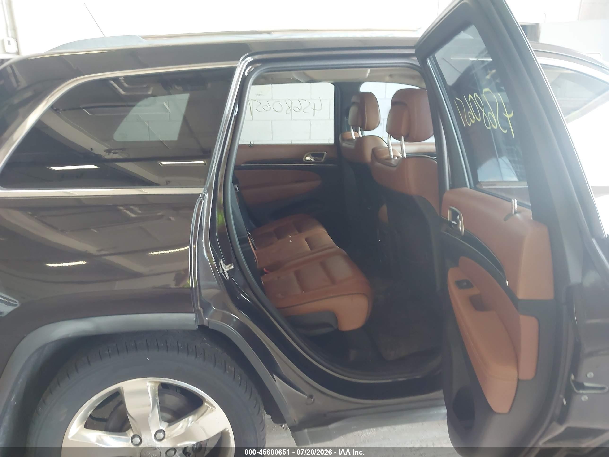 2012 Jeep Grand Cherokee Overland Brown vin: 1C4RJFCT2CC191923