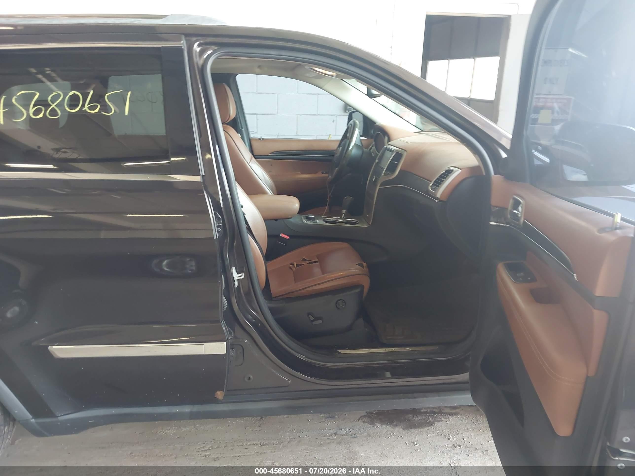2012 Jeep Grand Cherokee Overland Brown vin: 1C4RJFCT2CC191923