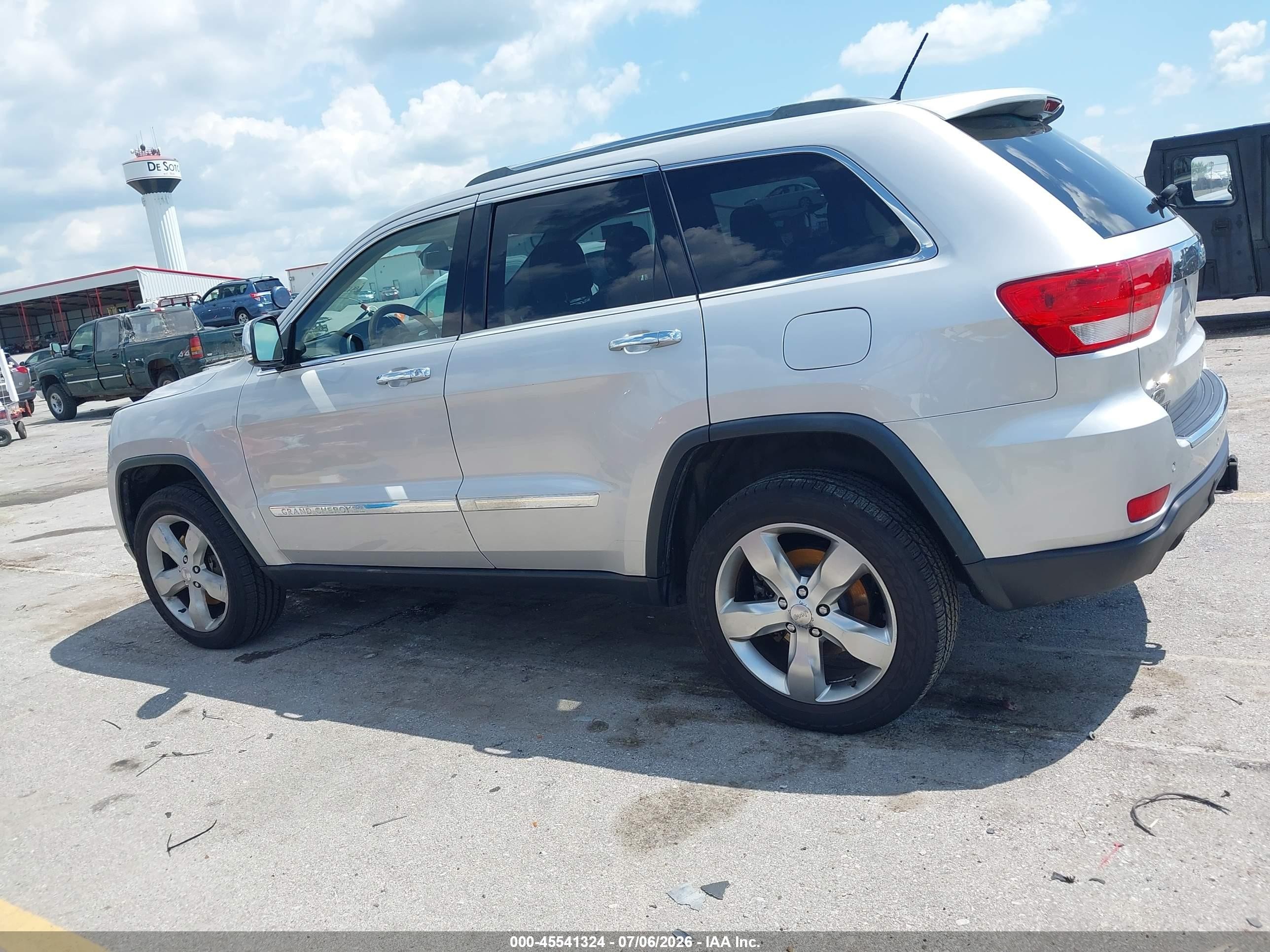 2012 Jeep Grand Cherokee Overland Silver vin: 1C4RJFCT2CC203102