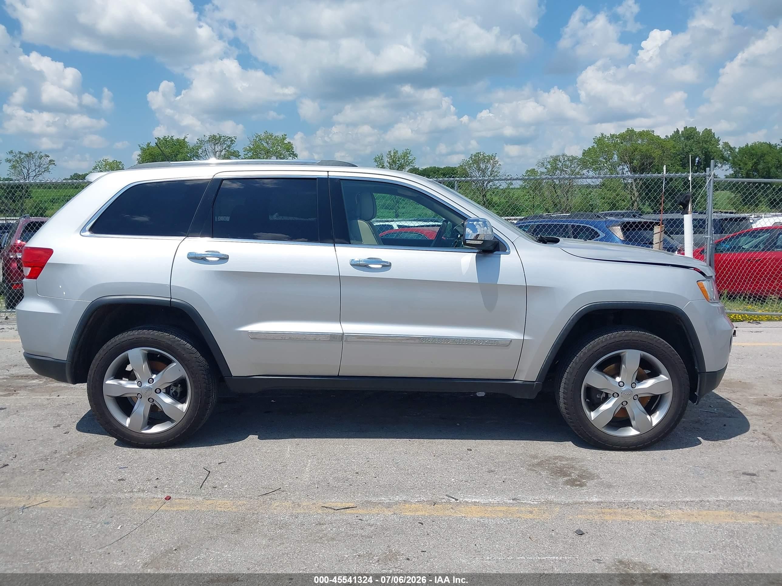 2012 Jeep Grand Cherokee Overland Silver vin: 1C4RJFCT2CC203102