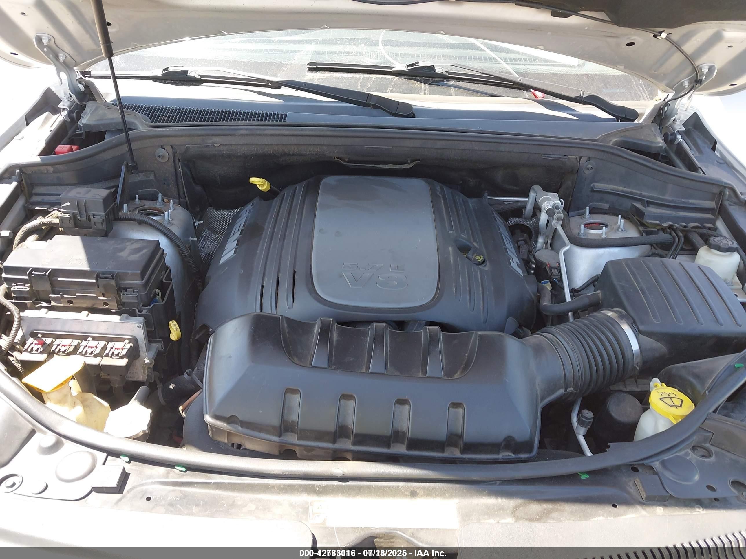 2013 Jeep Grand Cherokee Overland Silver vin: 1C4RJFCT2DC524008