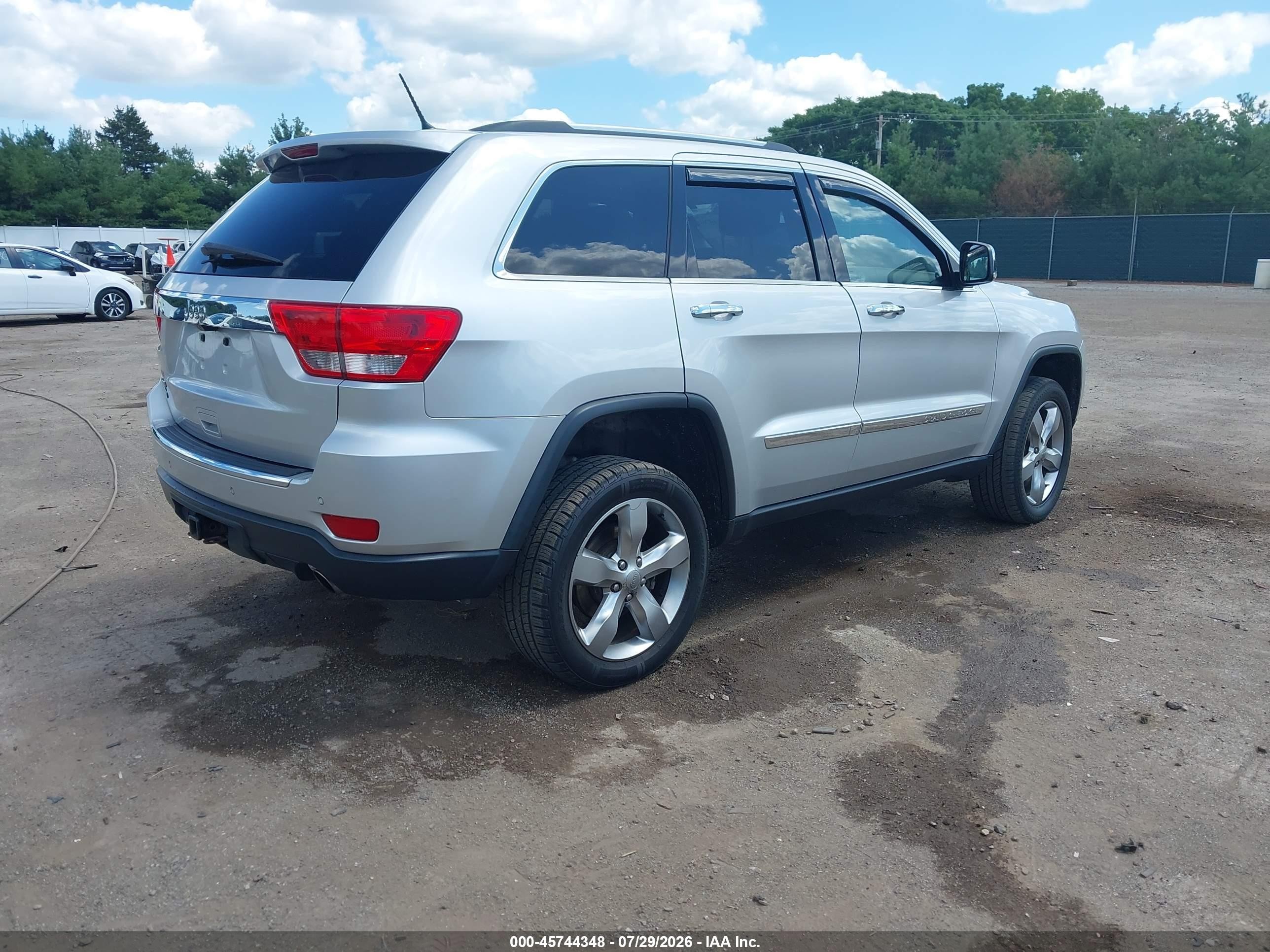 2013 Jeep Grand Cherokee Overland Silver vin: 1C4RJFCT2DC525000