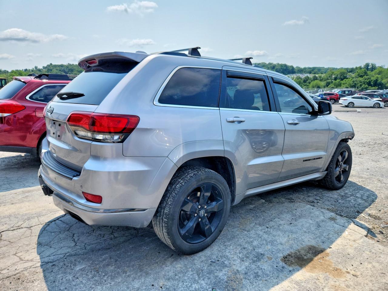 2015 Jeep Grand Cherokee Overland Silver vin: 1C4RJFCT2FC106356