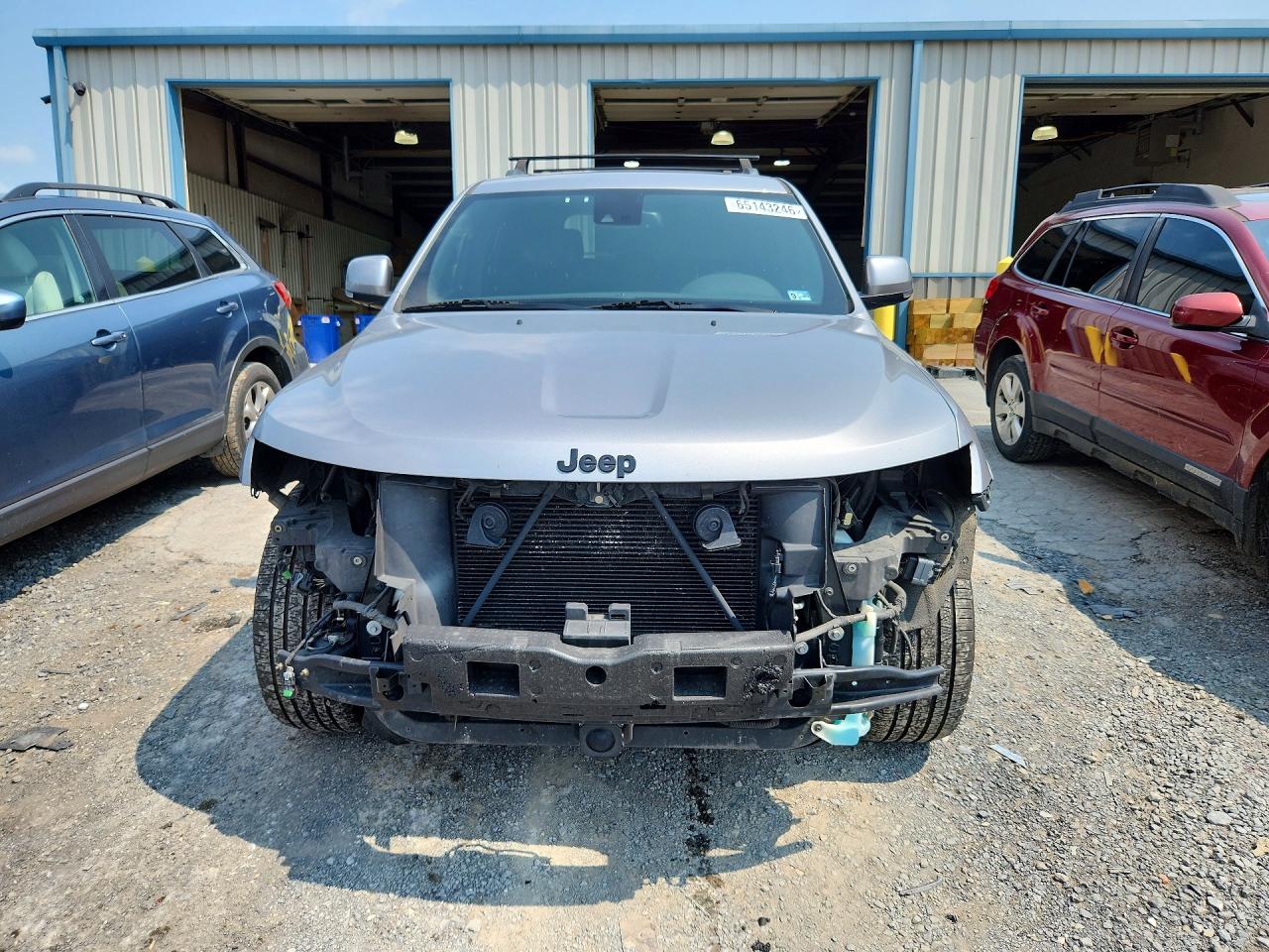 2015 Jeep Grand Cherokee Overland Silver vin: 1C4RJFCT2FC106356