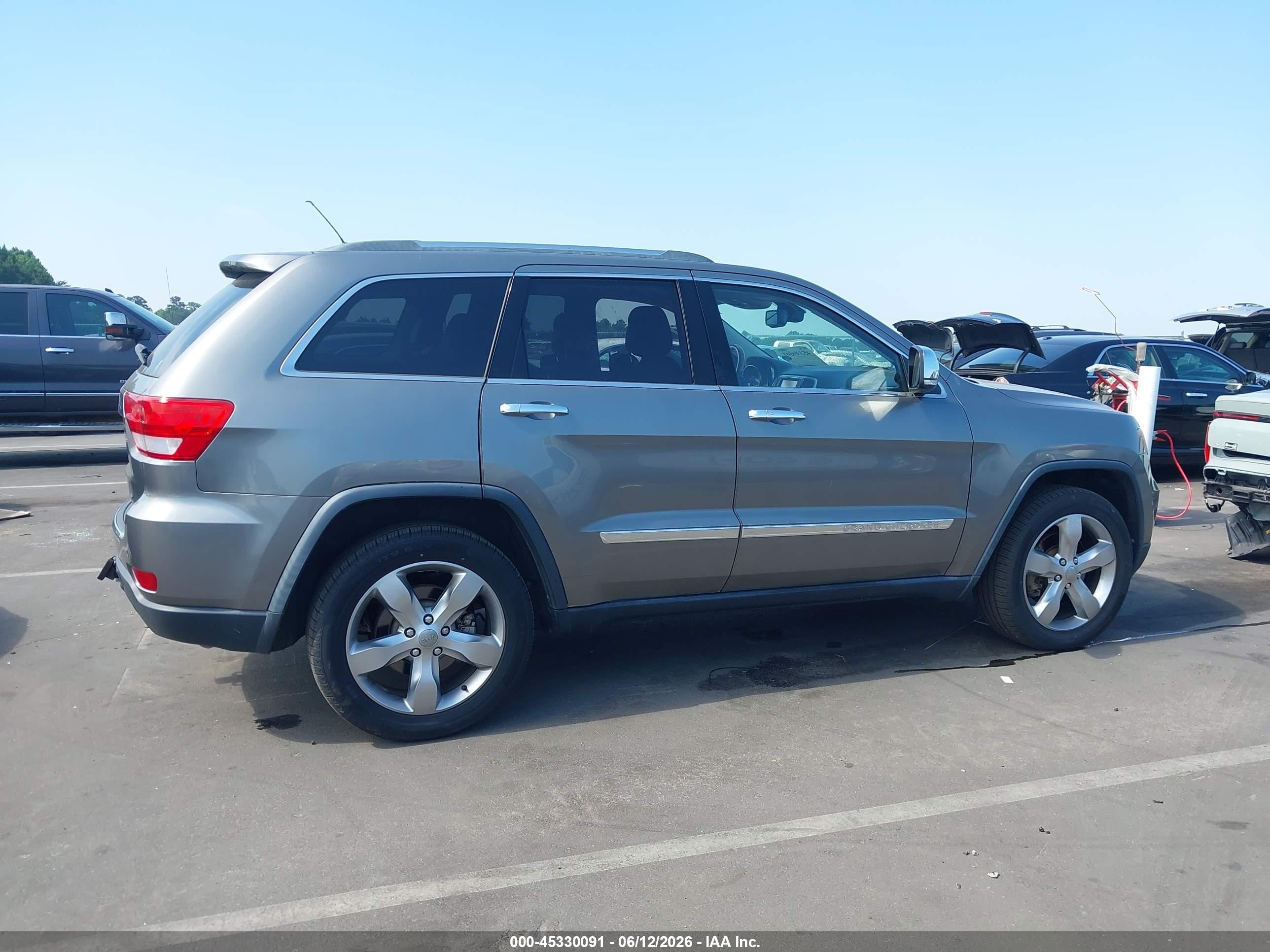 2012 Jeep Grand Cherokee Overland Gray vin: 1C4RJFCT3CC226257