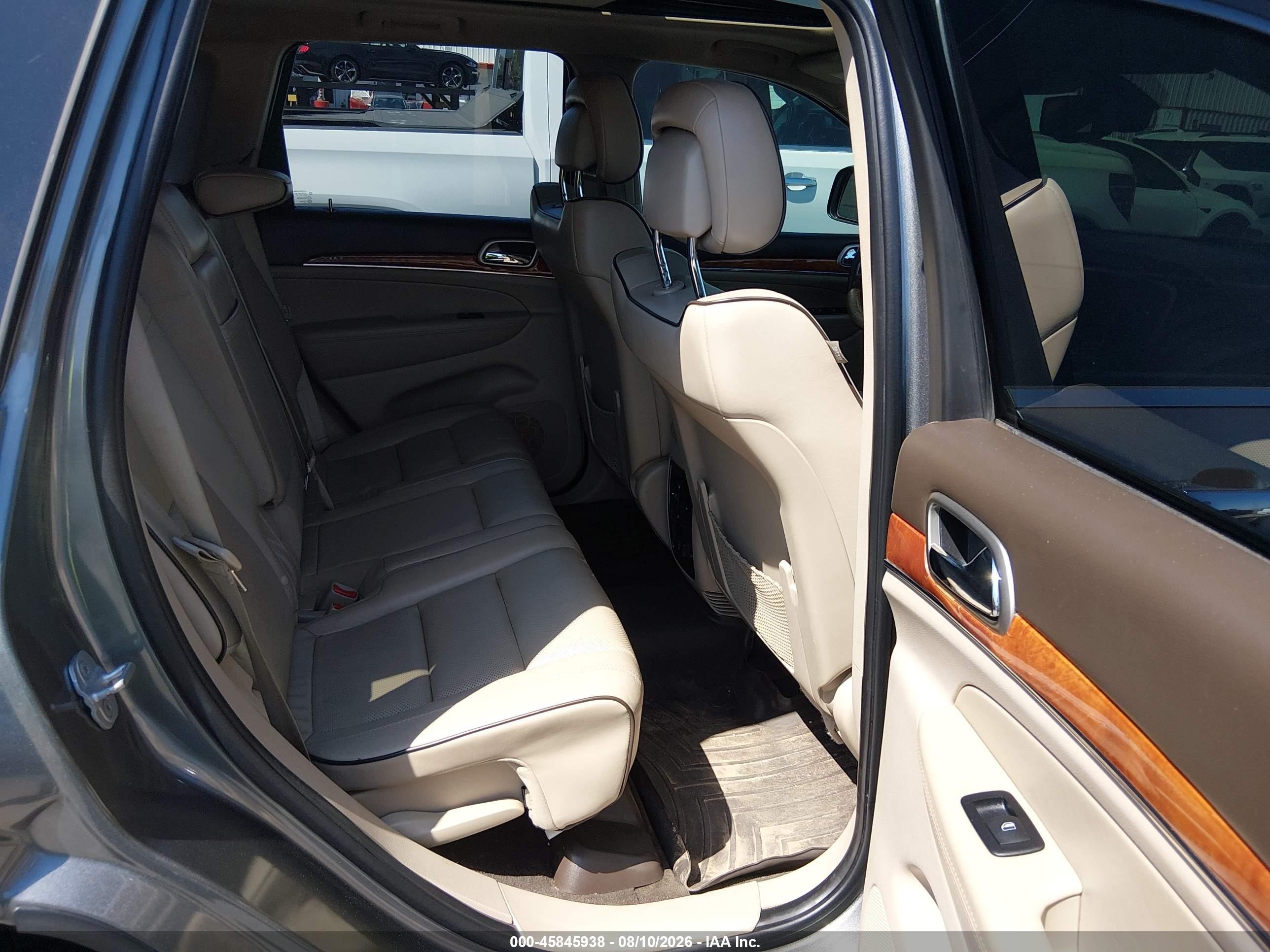 2012 Jeep Grand Cherokee Overland Gray vin: 1C4RJFCT3CC262949