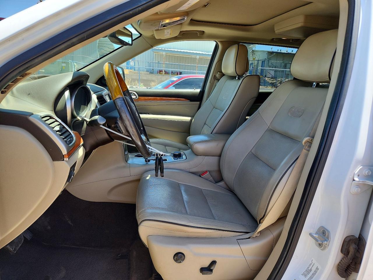 2013 Jeep Grand Cherokee Overland White vin: 1C4RJFCT3DC596576