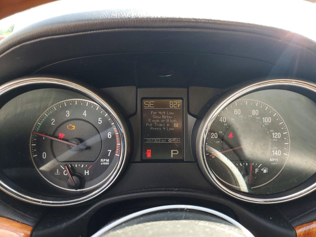 2012 Jeep Grand Cherokee Overland White vin: 1C4RJFCT4CC106371