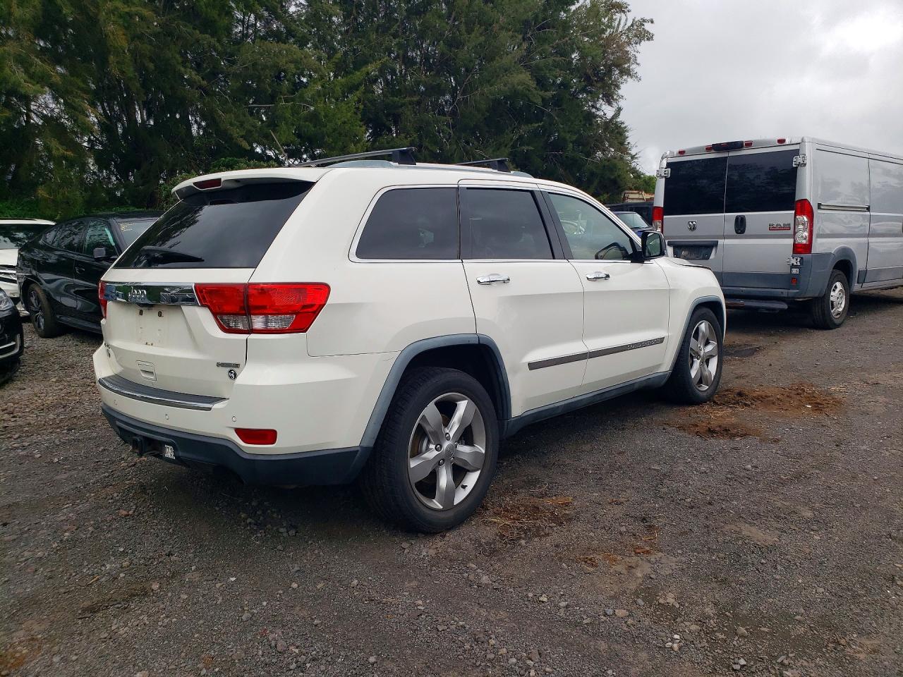 2012 Jeep Grand Cherokee Overland White vin: 1C4RJFCT4CC200282