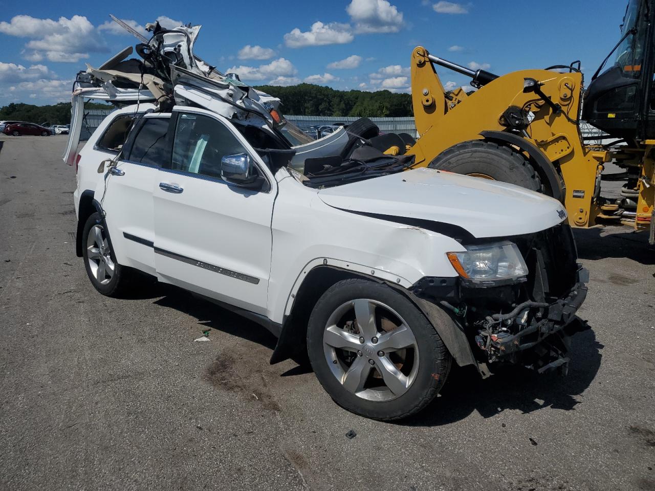 2013 Jeep Grand Cherokee Overland White vin: 1C4RJFCT4DC634705