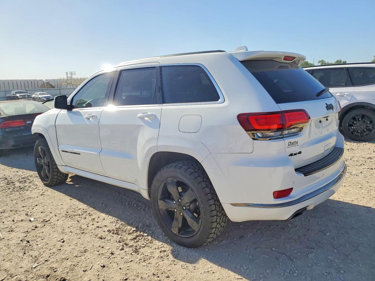 2015 Jeep Grand Cherokee Overland White vin: 1C4RJFCT4FC234453
