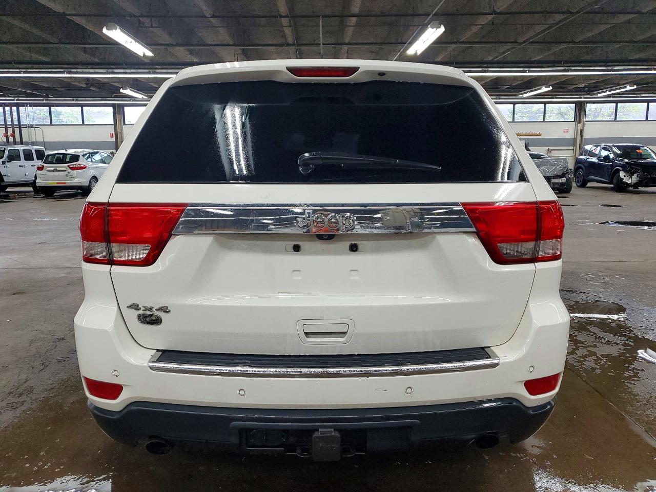 2012 Jeep Grand Cherokee Overland White vin: 1C4RJFCT5CC250754