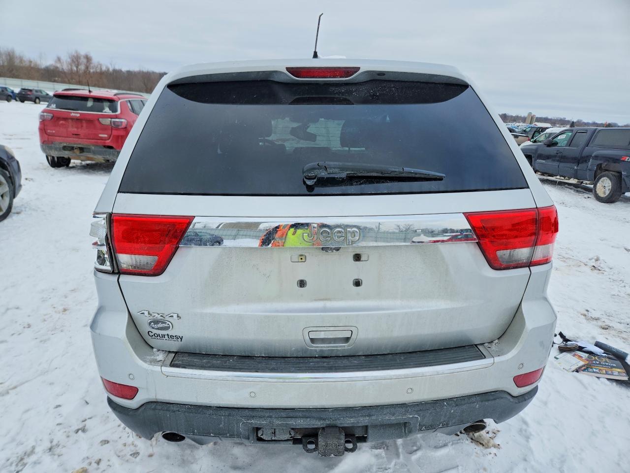 2012 Jeep Grand Cherokee Overland Silver vin: 1C4RJFCT5CC274360