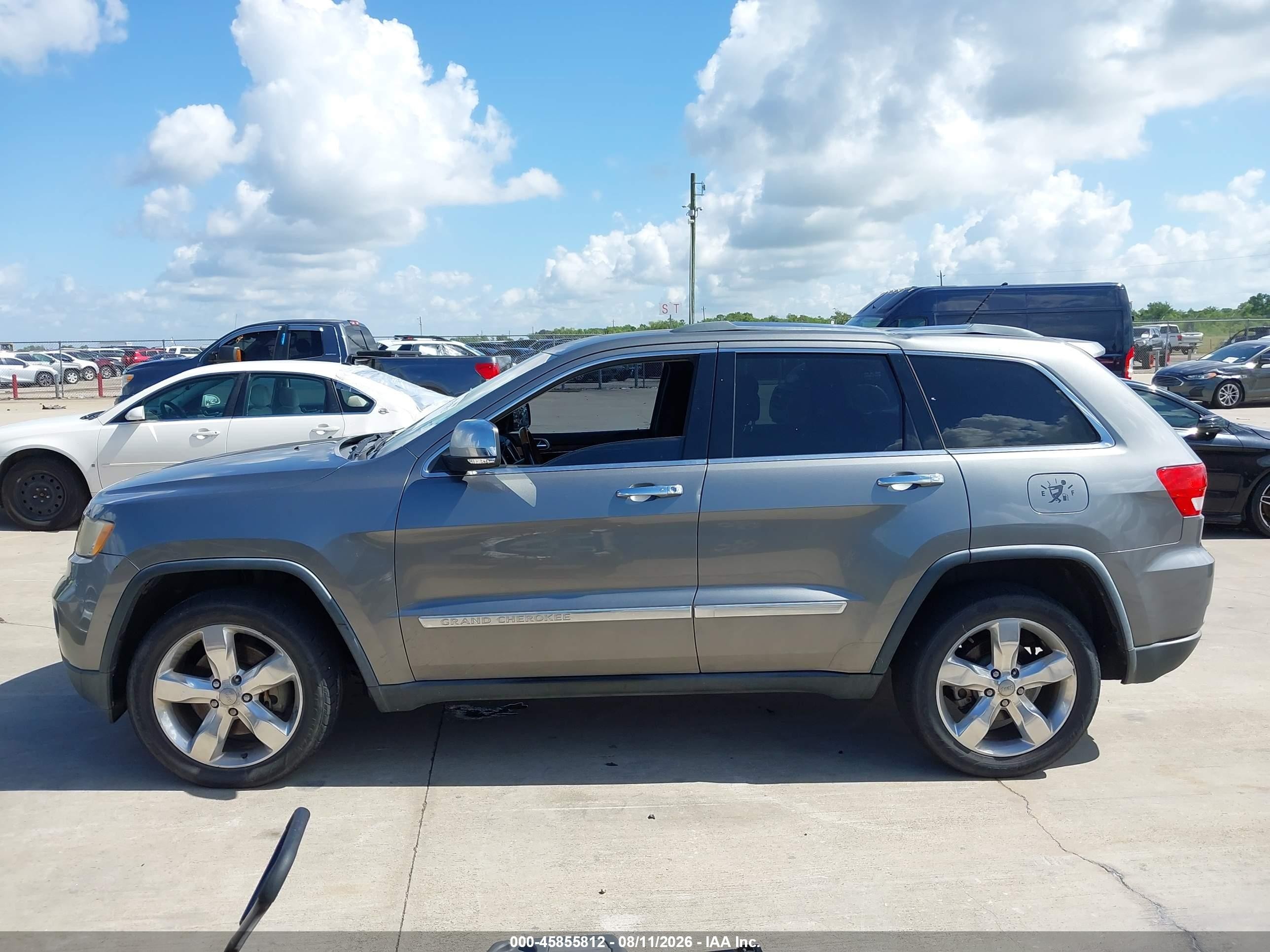 2013 Jeep Grand Cherokee Overland Gray vin: 1C4RJFCT5DC522303