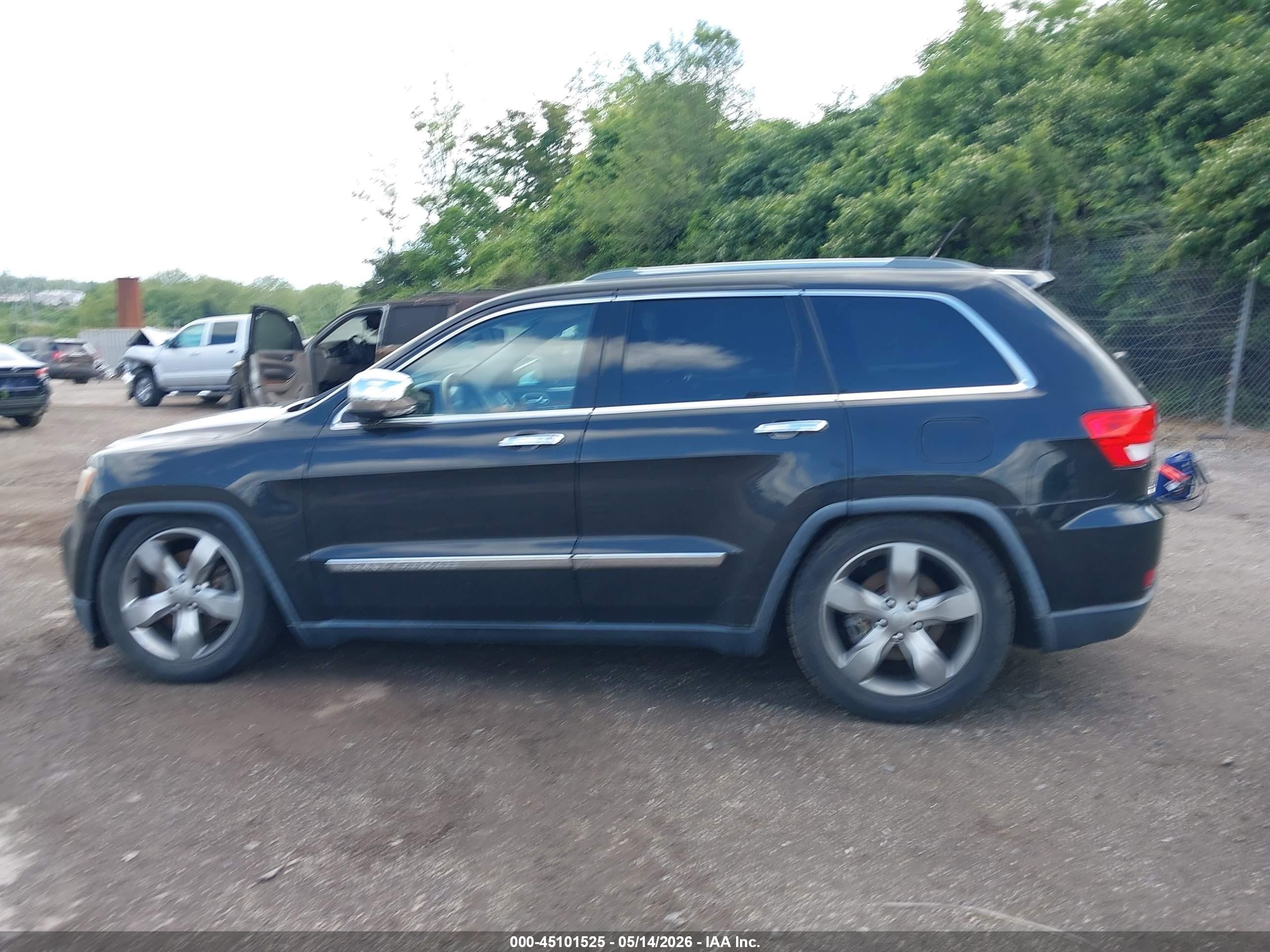2013 Jeep Grand Cherokee Overland Black vin: 1C4RJFCT5DC655627
