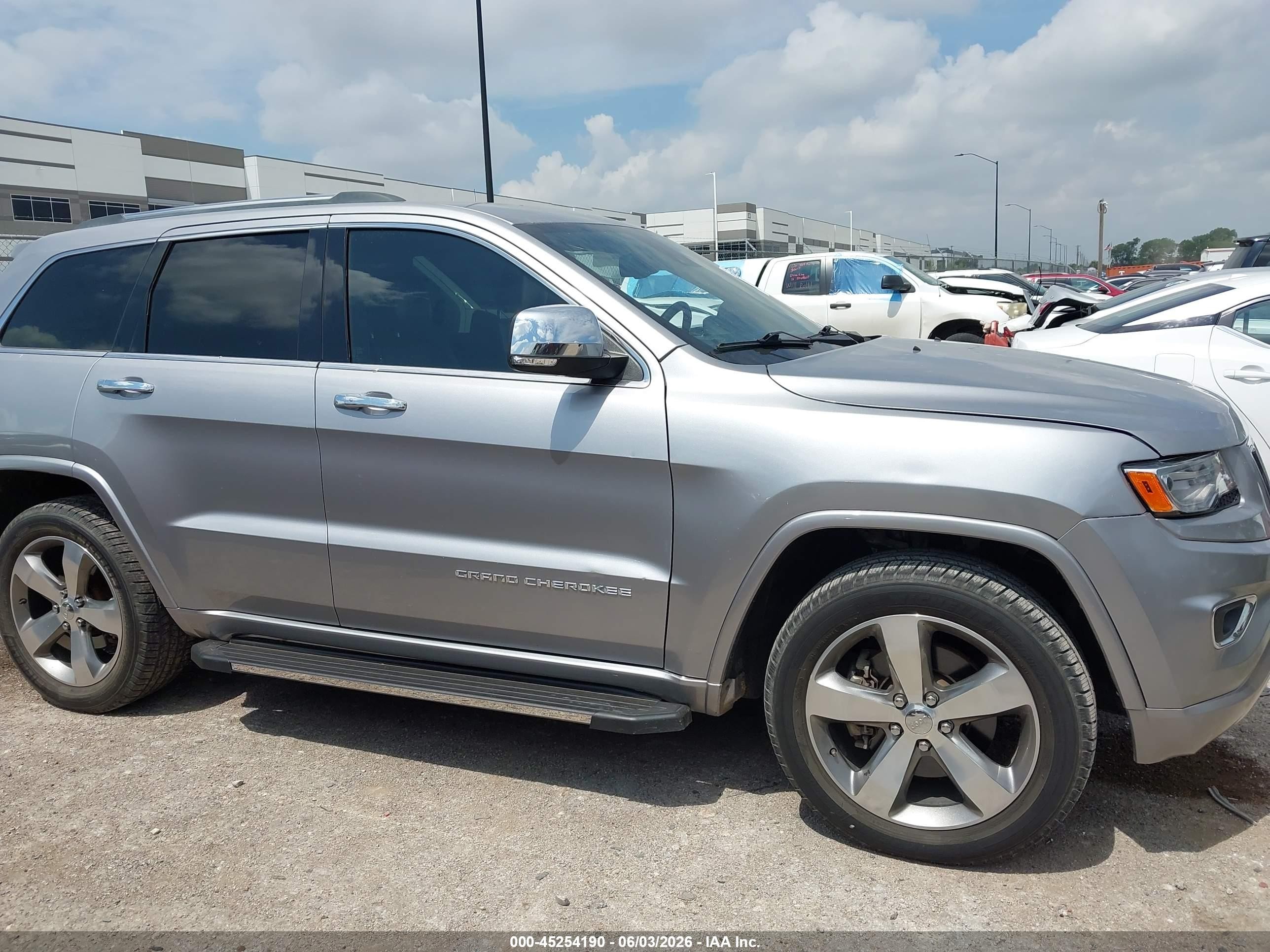 2014 Jeep Grand Cherokee Overland Gray vin: 1C4RJFCT5EC297625