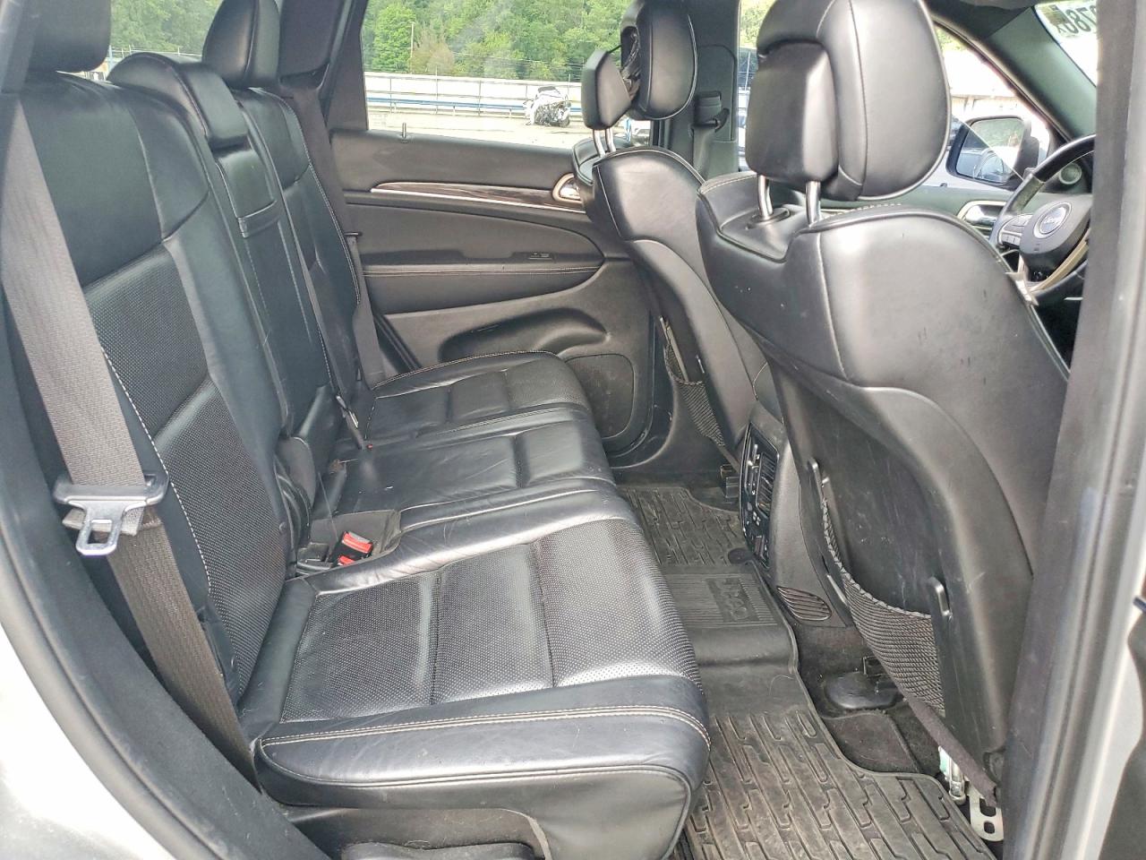 2015 Jeep Grand Cherokee Overland Серебряный vin: 1C4RJFCT5FC653248