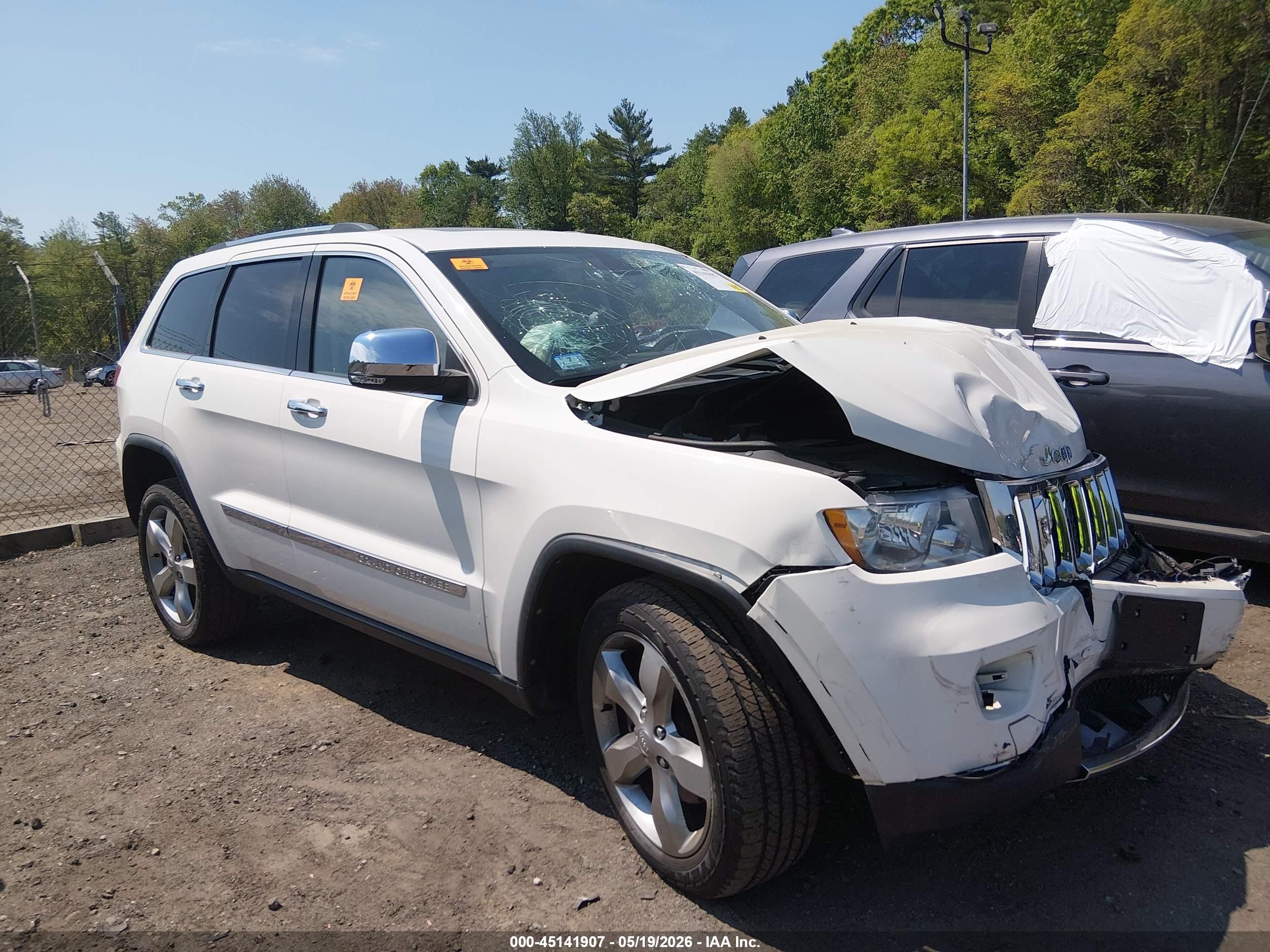2012 Jeep Grand Cherokee Overland White vin: 1C4RJFCT6CC352421