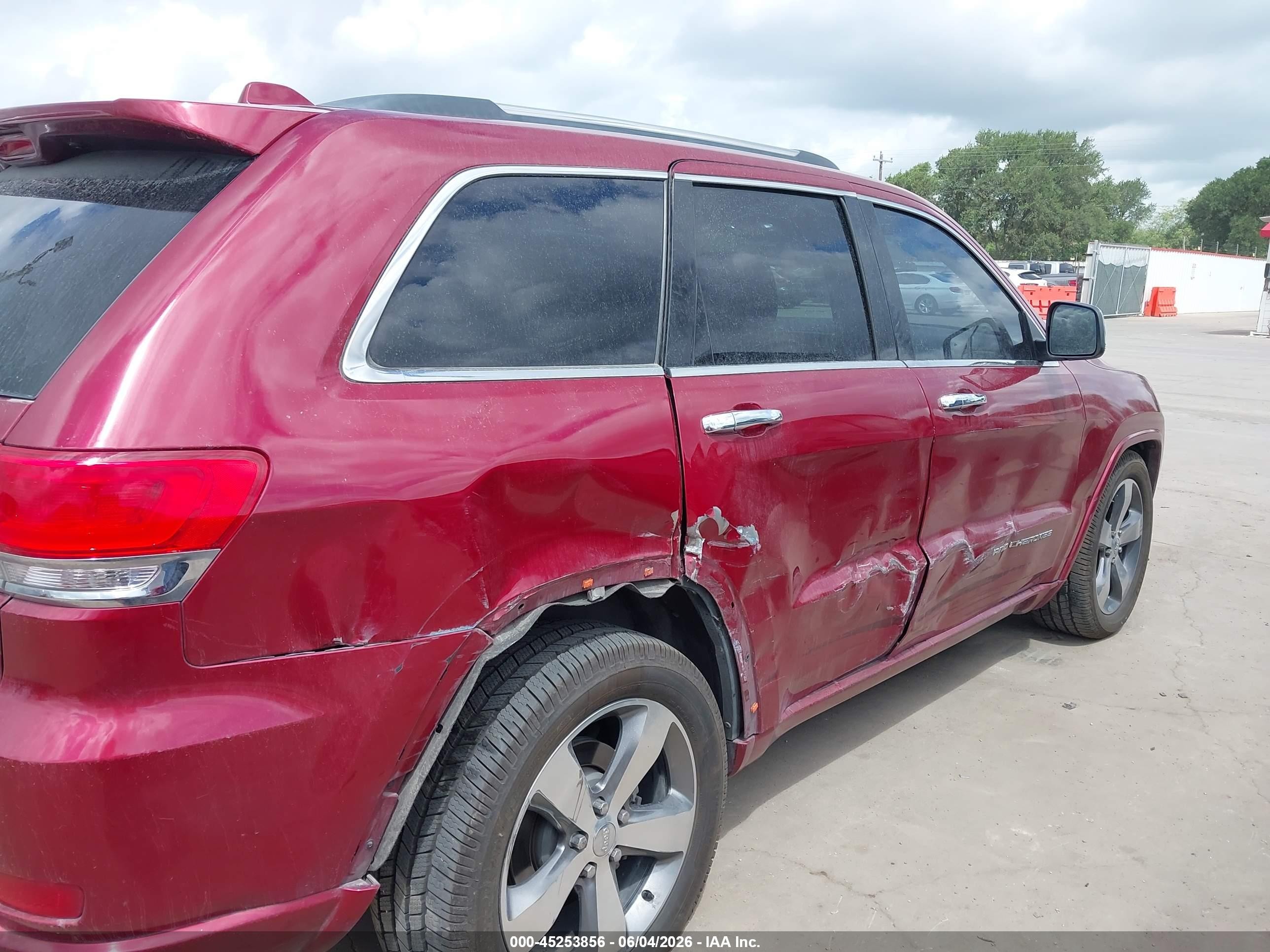 2015 Jeep Grand Cherokee Overland Red vin: 1C4RJFCT6FC149629