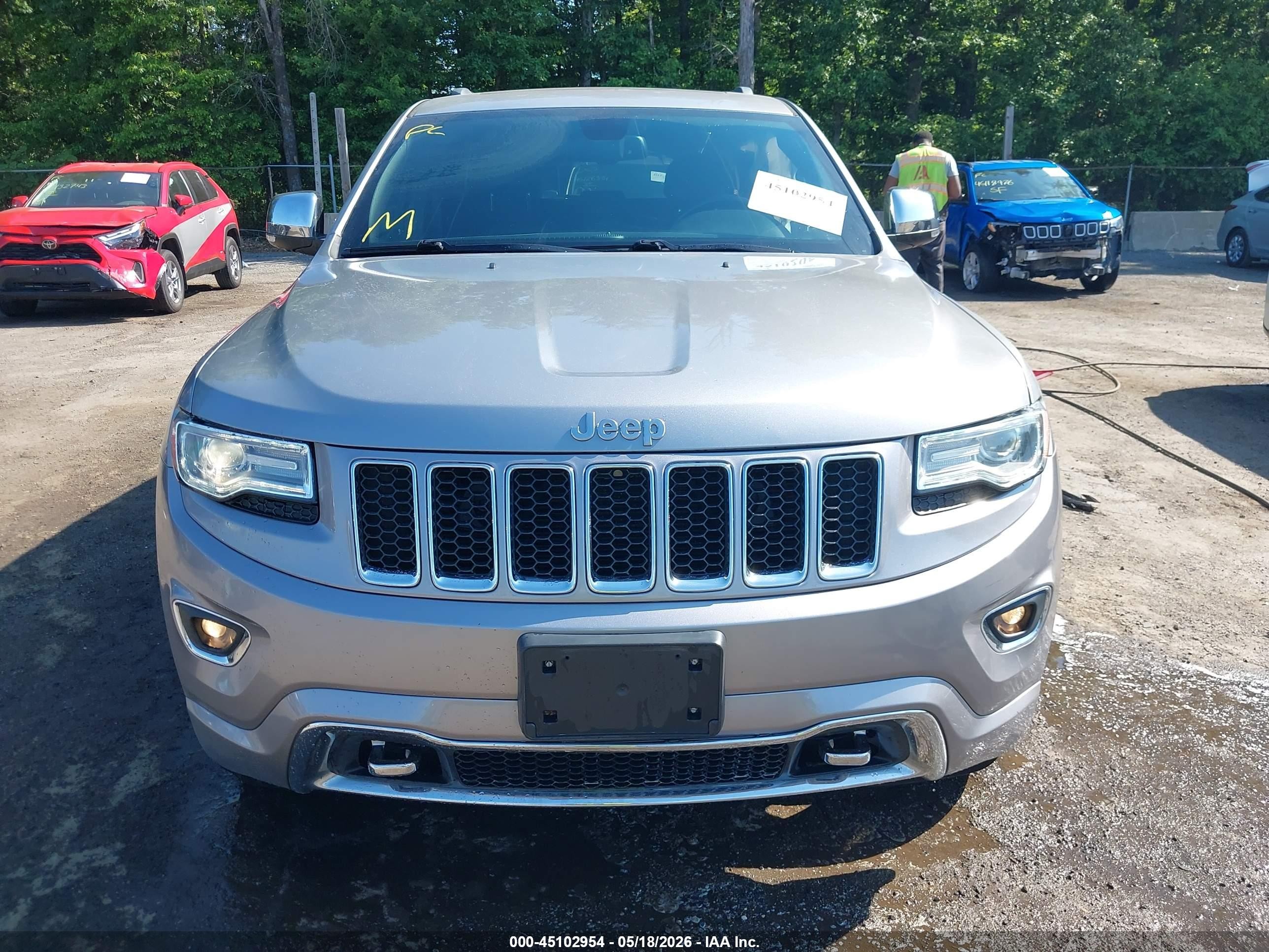 2015 Jeep Grand Cherokee Overland Silver vin: 1C4RJFCT6FC914337