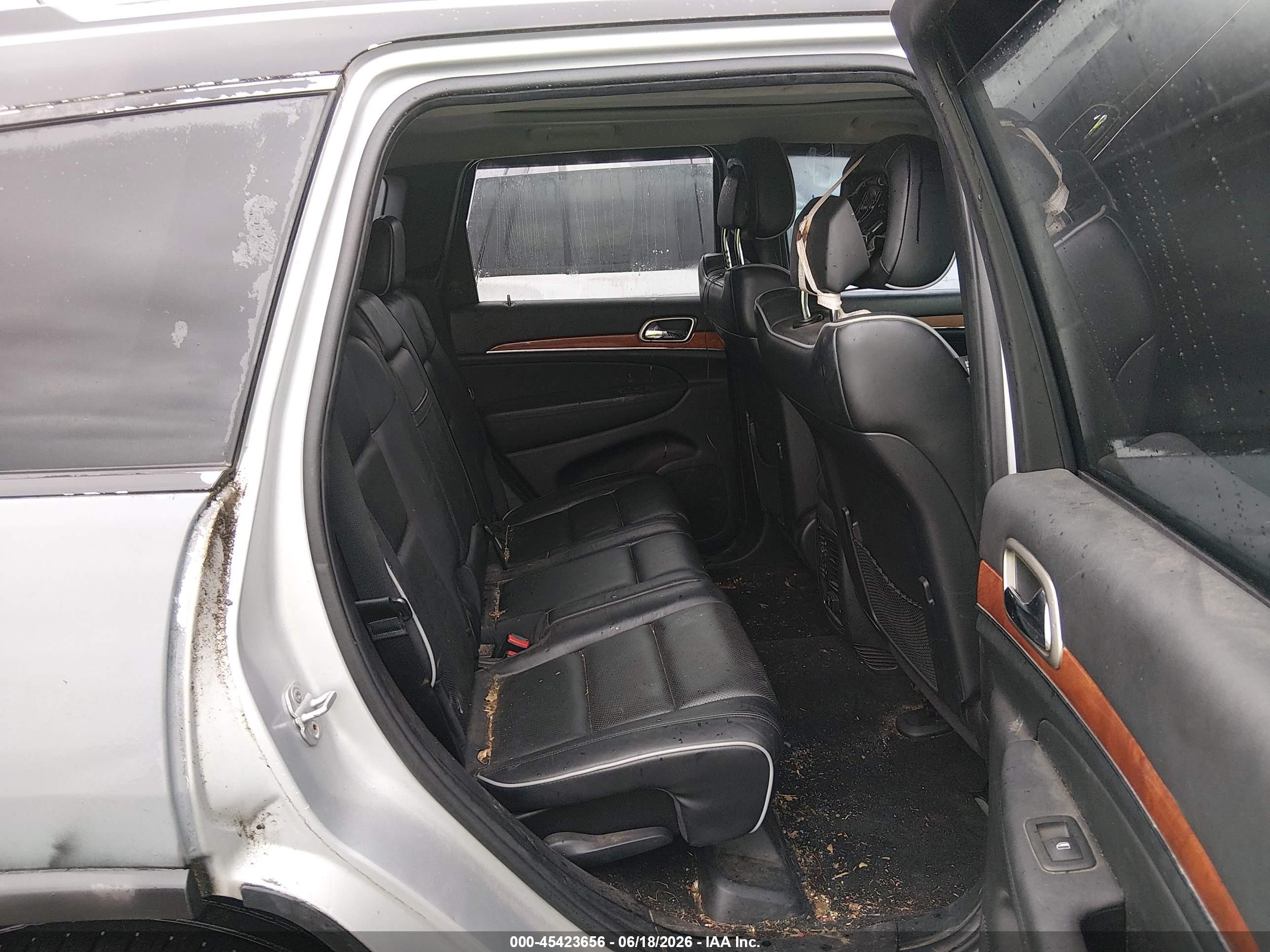 2012 Jeep Grand Cherokee Overland Gray vin: 1C4RJFCT7CC352024