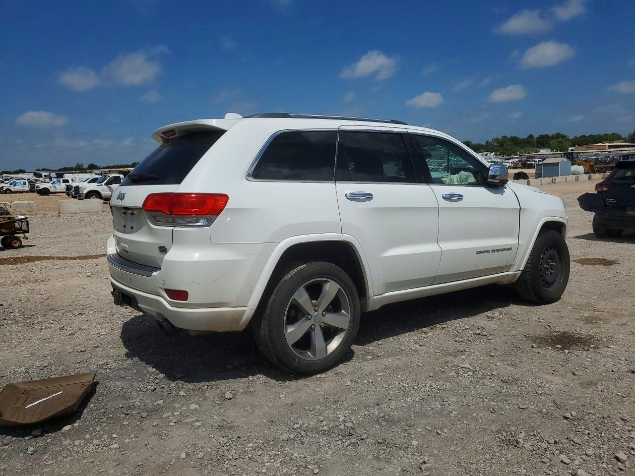 2014 Jeep Grand Cherokee Overland White vin: 1C4RJFCT7EC321360