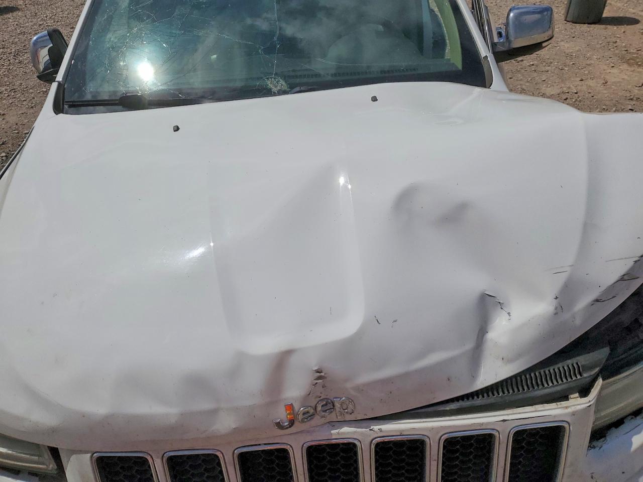 2014 Jeep Grand Cherokee Overland White vin: 1C4RJFCT7EC321360