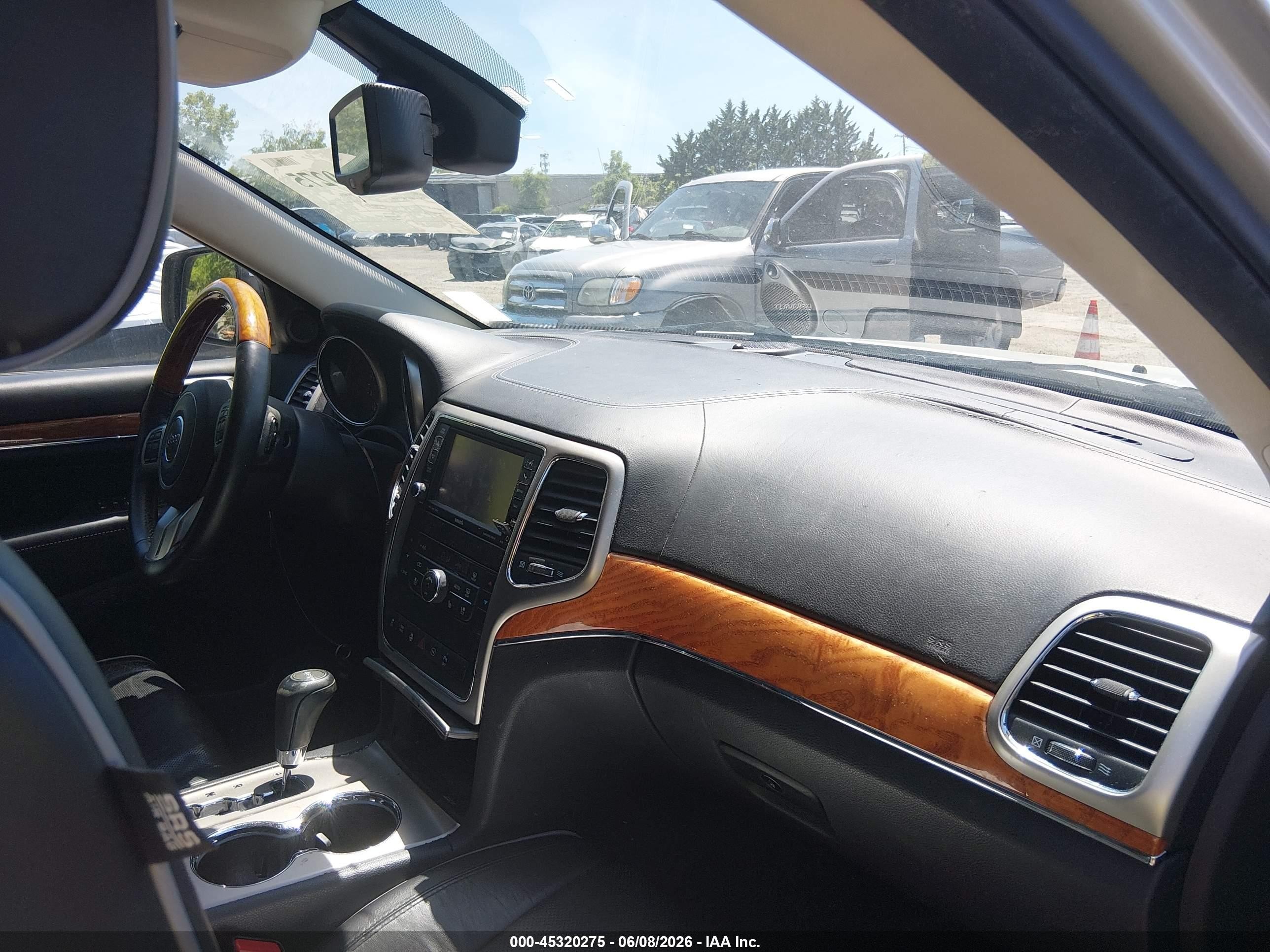 2012 Jeep Grand Cherokee Overland Серый vin: 1C4RJFCT8CC326368