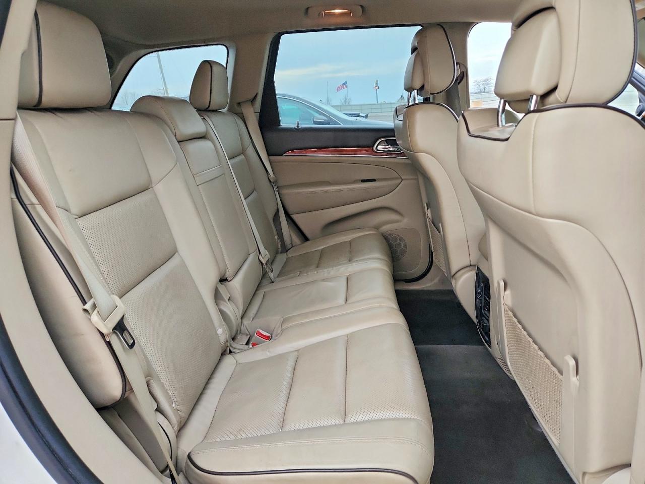 2012 Jeep Grand Cherokee Overland Белый vin: 1C4RJFCT8CC361041